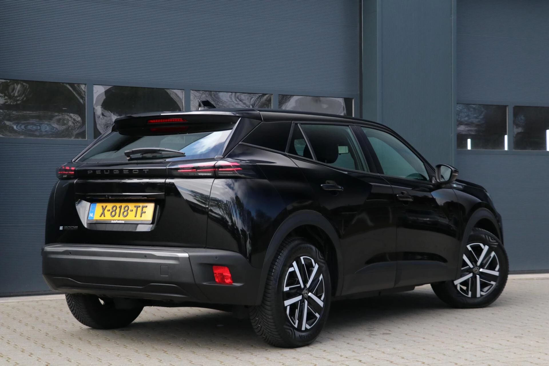 Hoofdafbeelding Peugeot e-2008