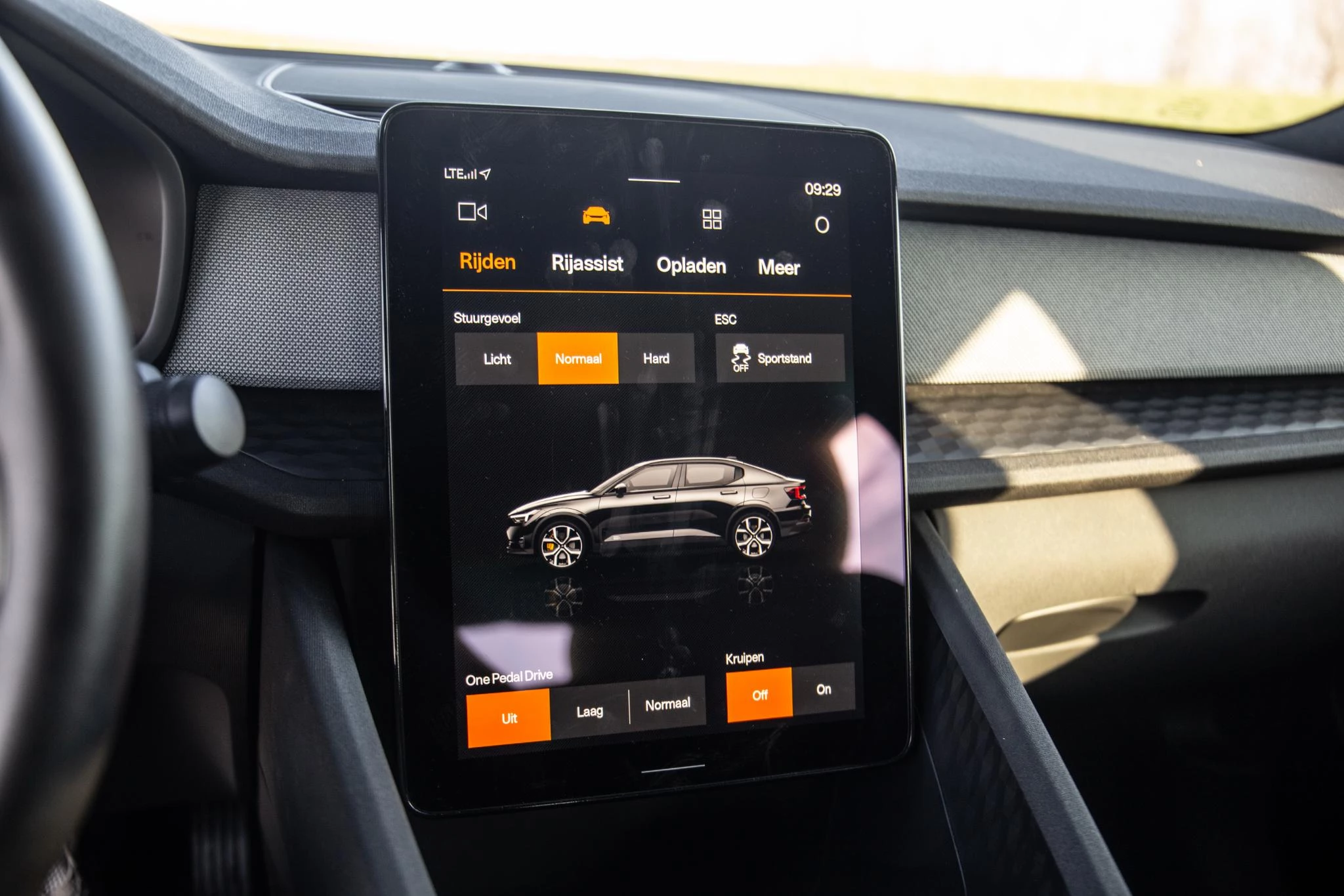 Hoofdafbeelding Polestar 2