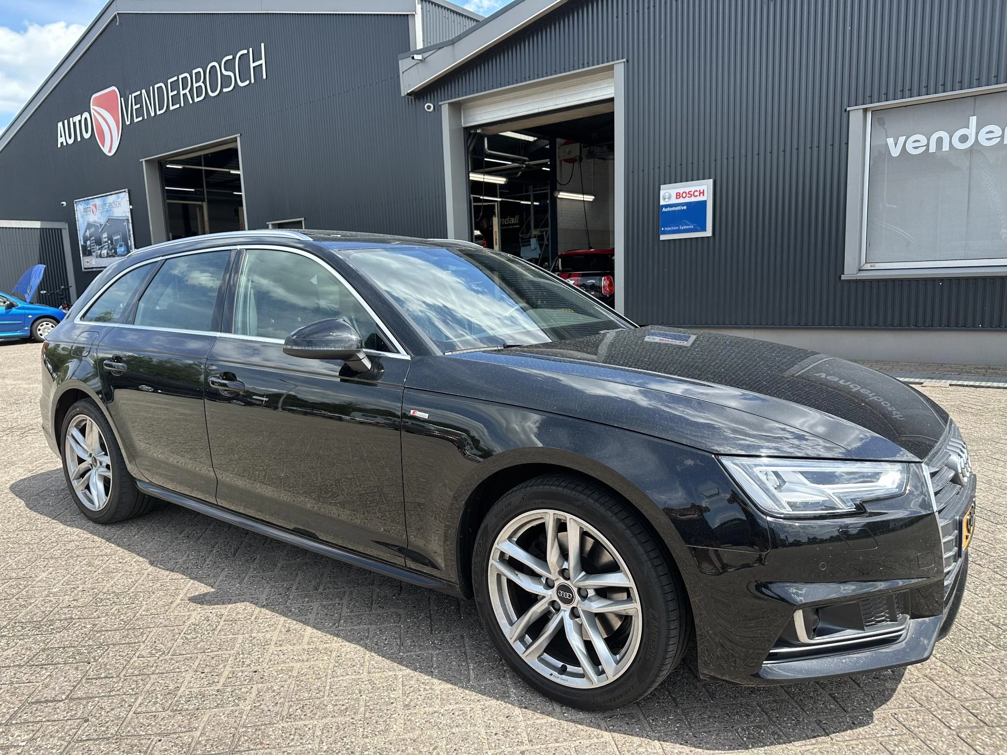 Hoofdafbeelding Audi A4