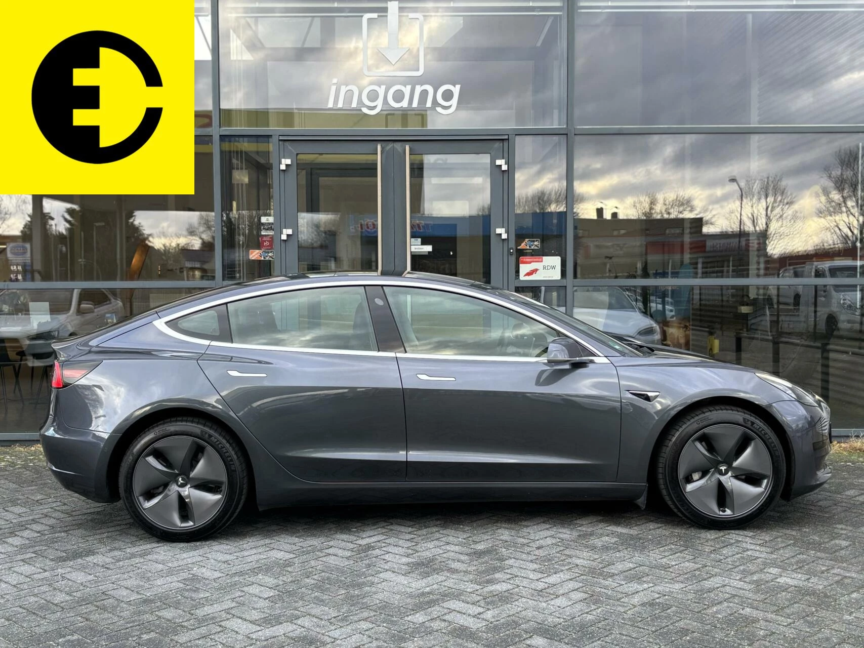 Hoofdafbeelding Tesla Model 3