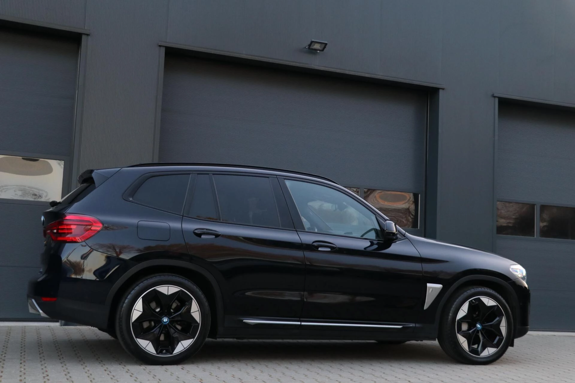 Hoofdafbeelding BMW iX3