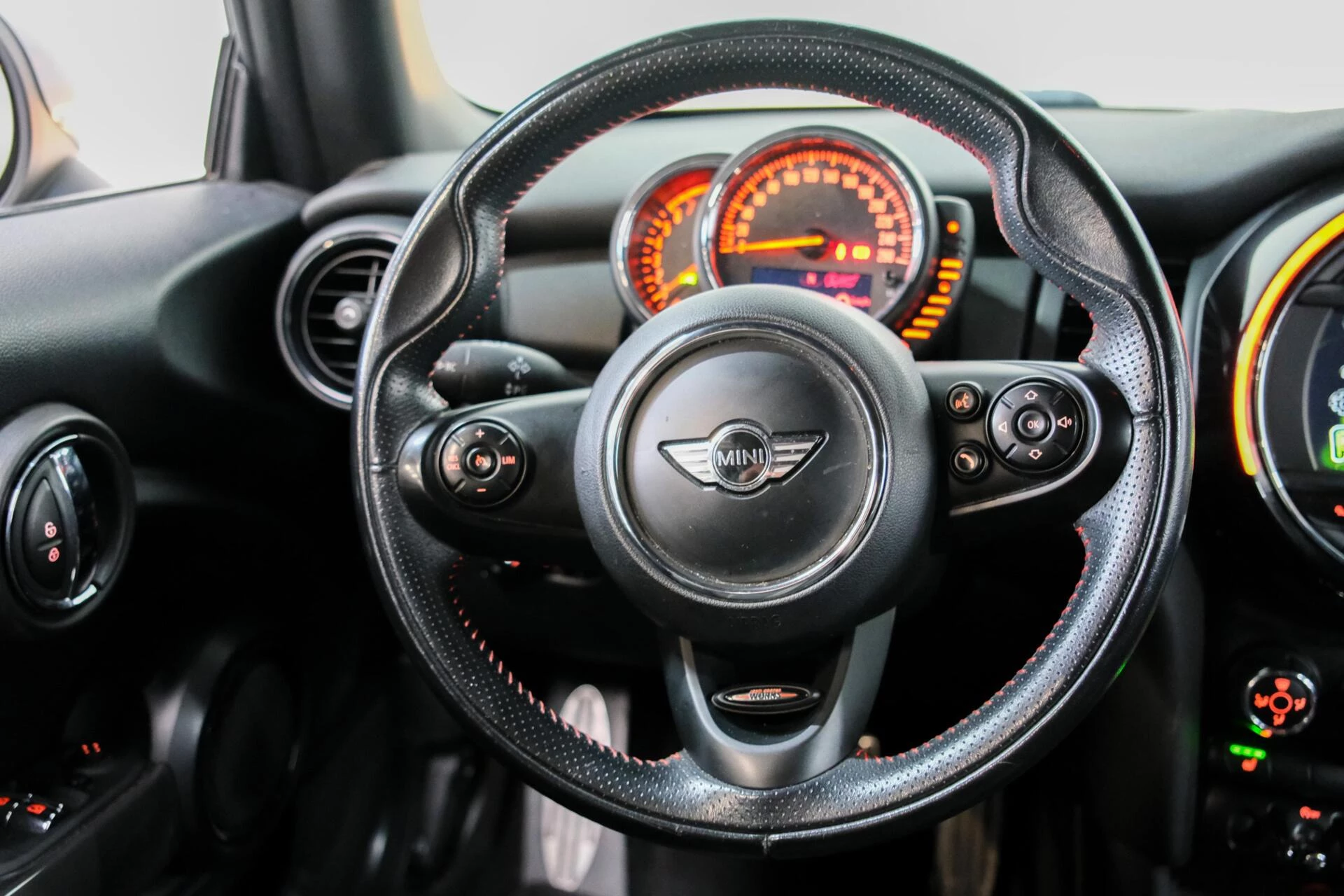 Hoofdafbeelding MINI One