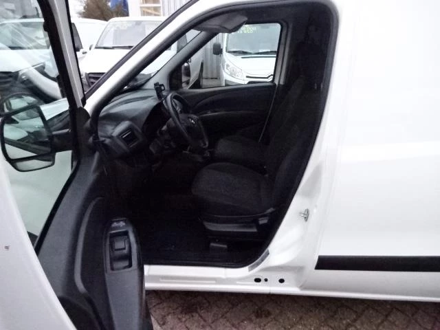 Hoofdafbeelding Opel Combo