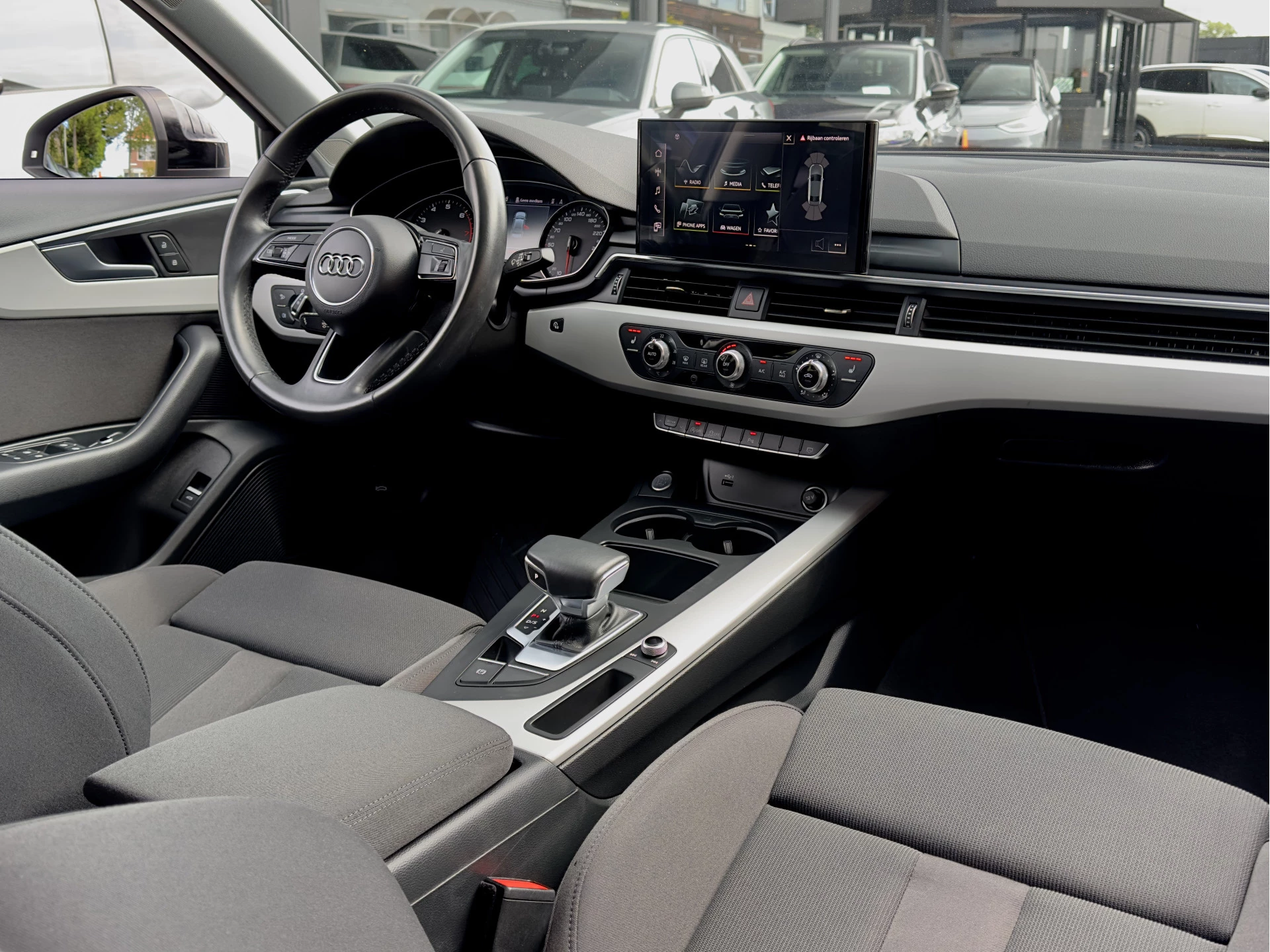Hoofdafbeelding Audi A4