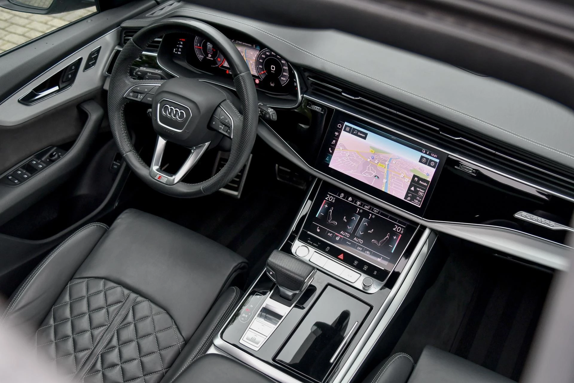 Hoofdafbeelding Audi Q8