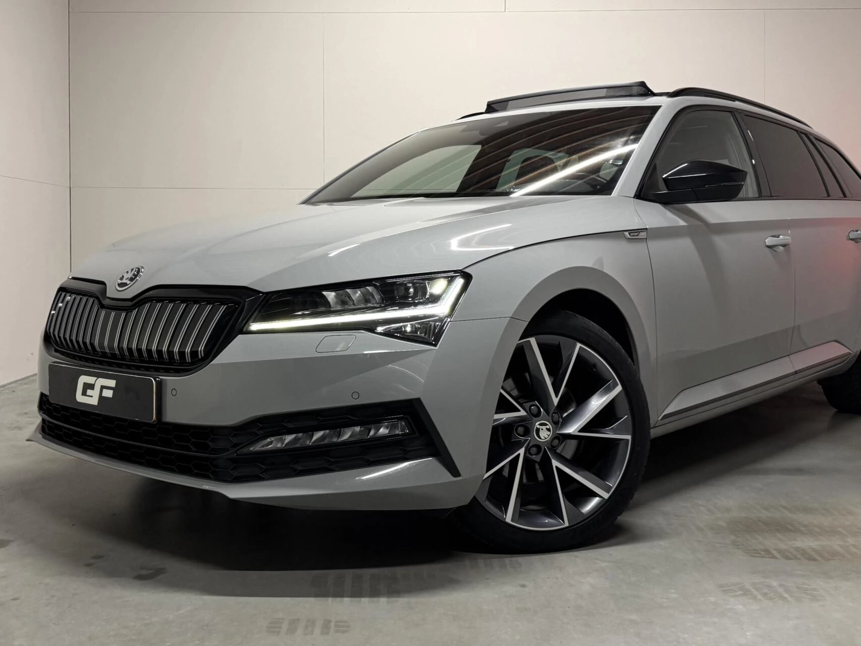 Hoofdafbeelding Škoda Superb