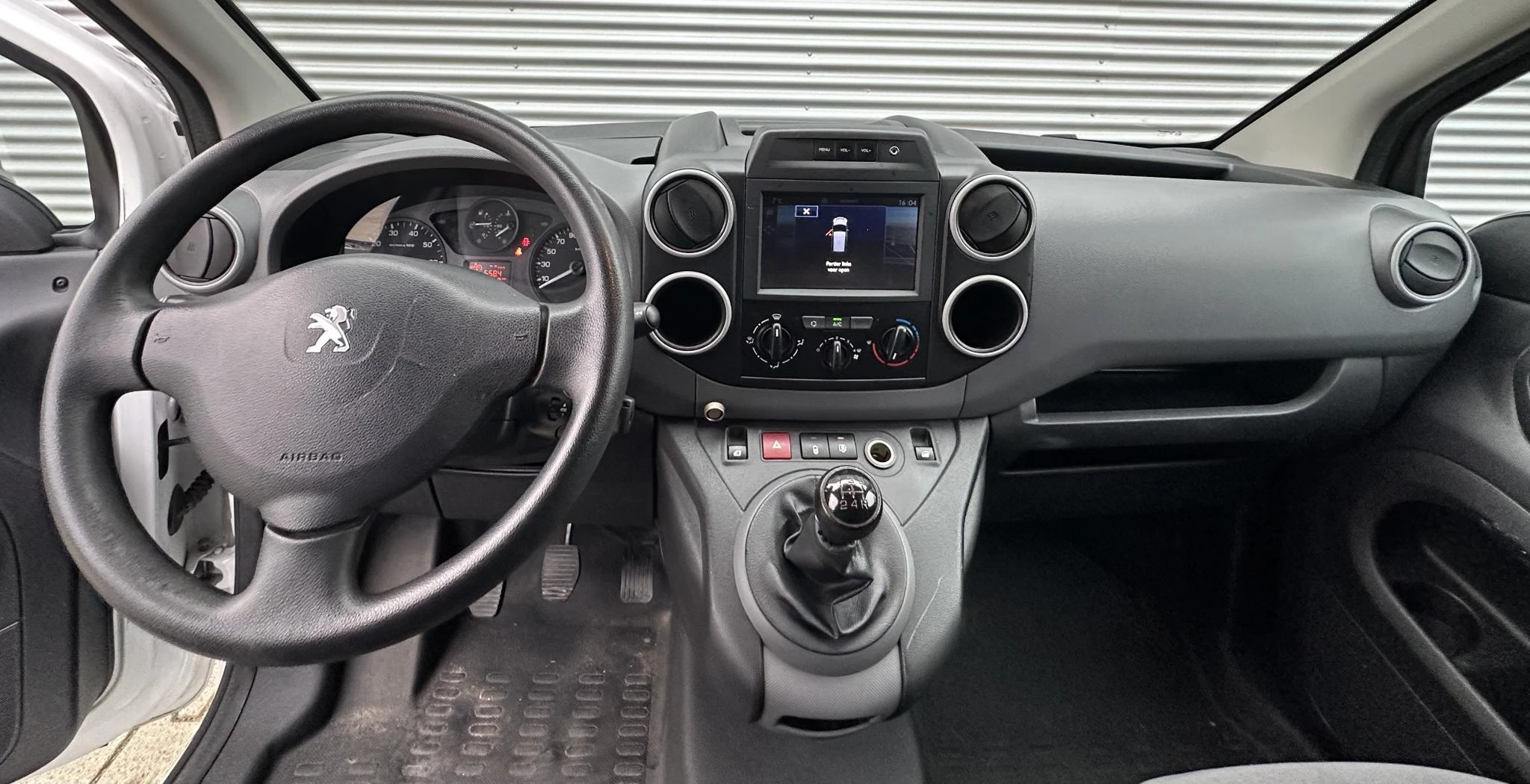 Hoofdafbeelding Peugeot Partner