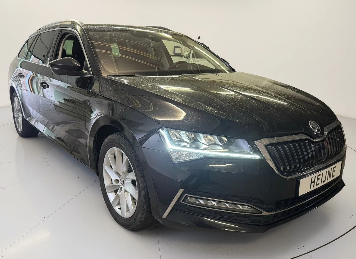 Hoofdafbeelding Škoda Superb