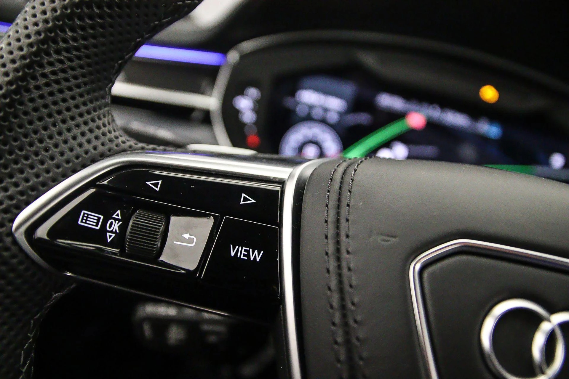 Hoofdafbeelding Audi A8