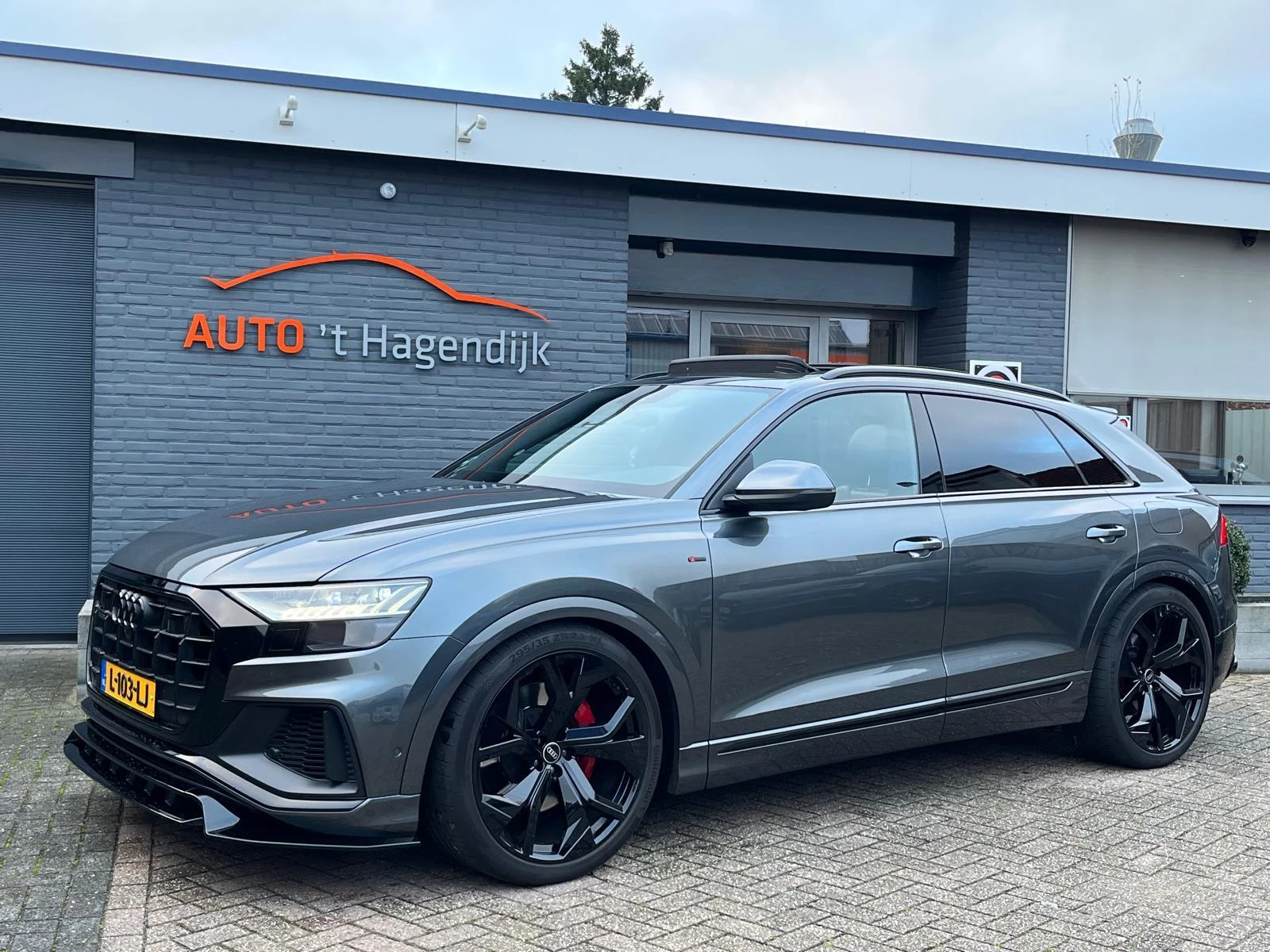 Hoofdafbeelding Audi Q8