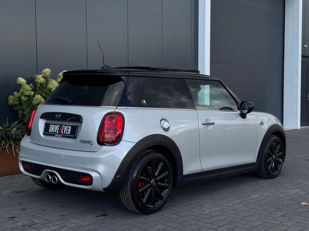 Hoofdafbeelding MINI Cooper S