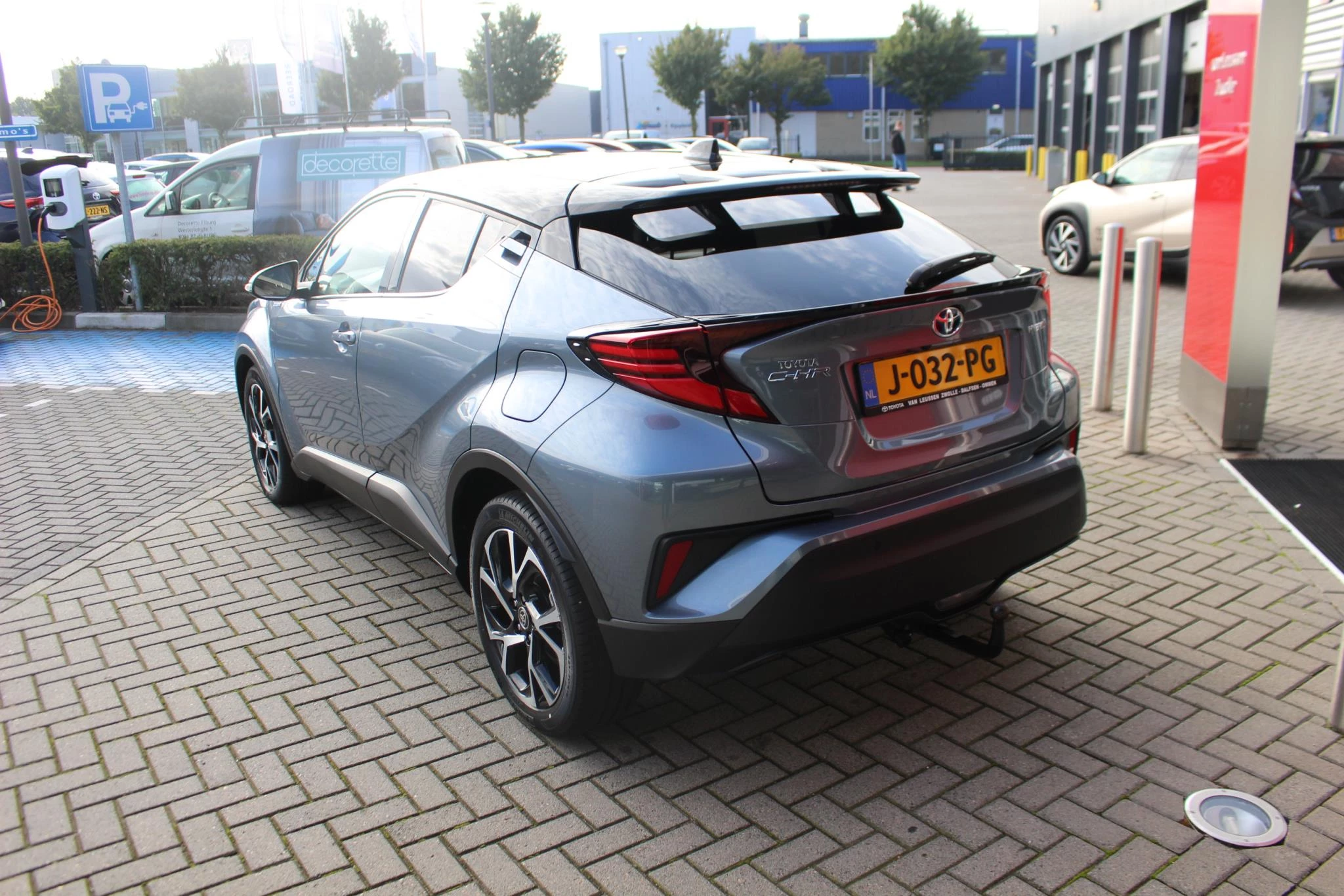 Hoofdafbeelding Toyota C-HR
