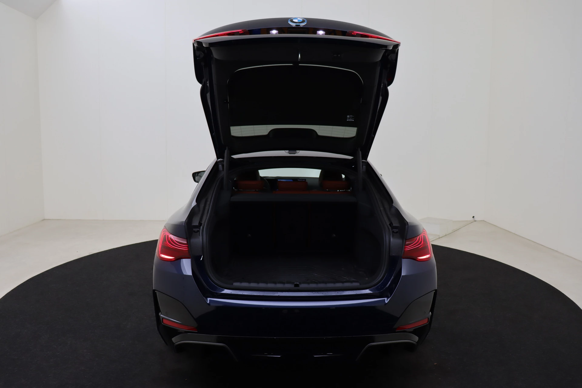 Hoofdafbeelding BMW i4