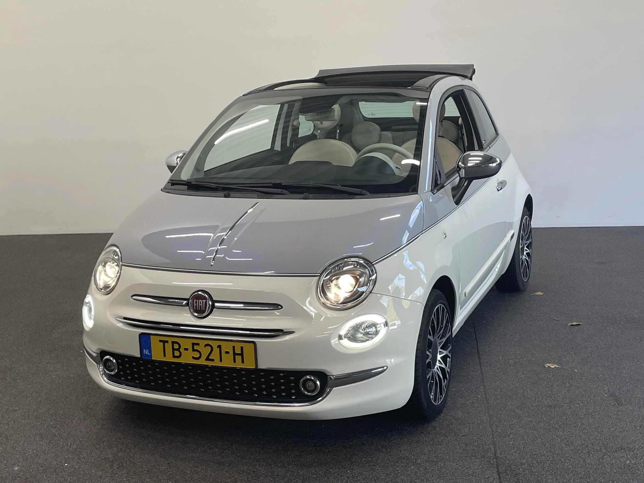 Hoofdafbeelding Fiat 500C