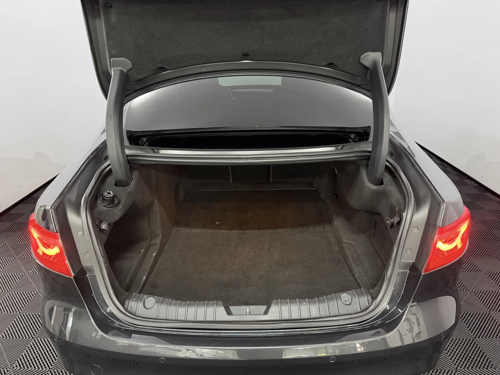 Hoofdafbeelding Jaguar XF