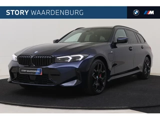 BMW 3 Serie Touring 330e High Executive M Sport Automaat / Panoramadak / Trekhaak / Active Cruise Control / Adaptieve LED / Comfort Access / Parking Assistant Plus