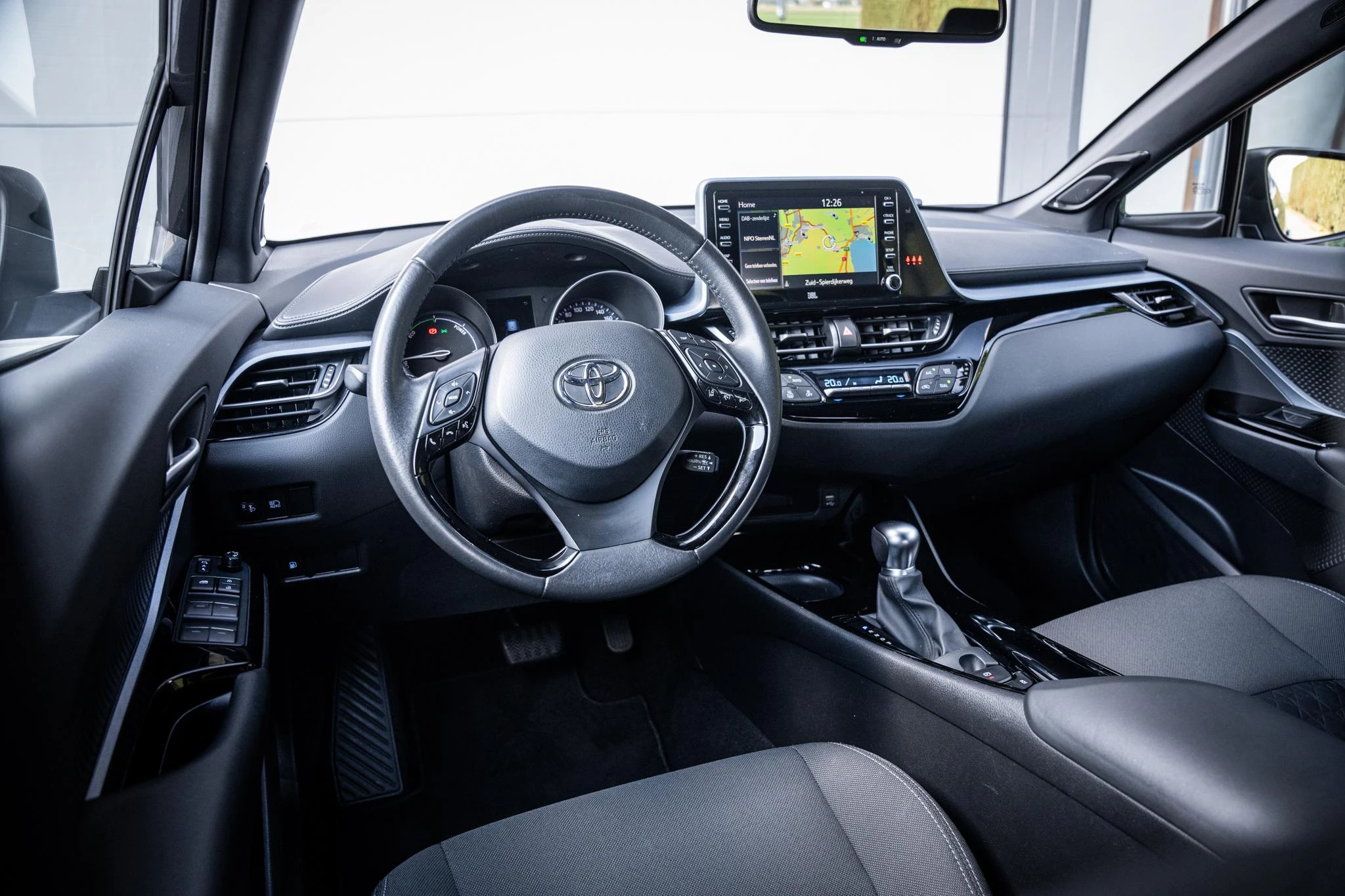 Hoofdafbeelding Toyota C-HR