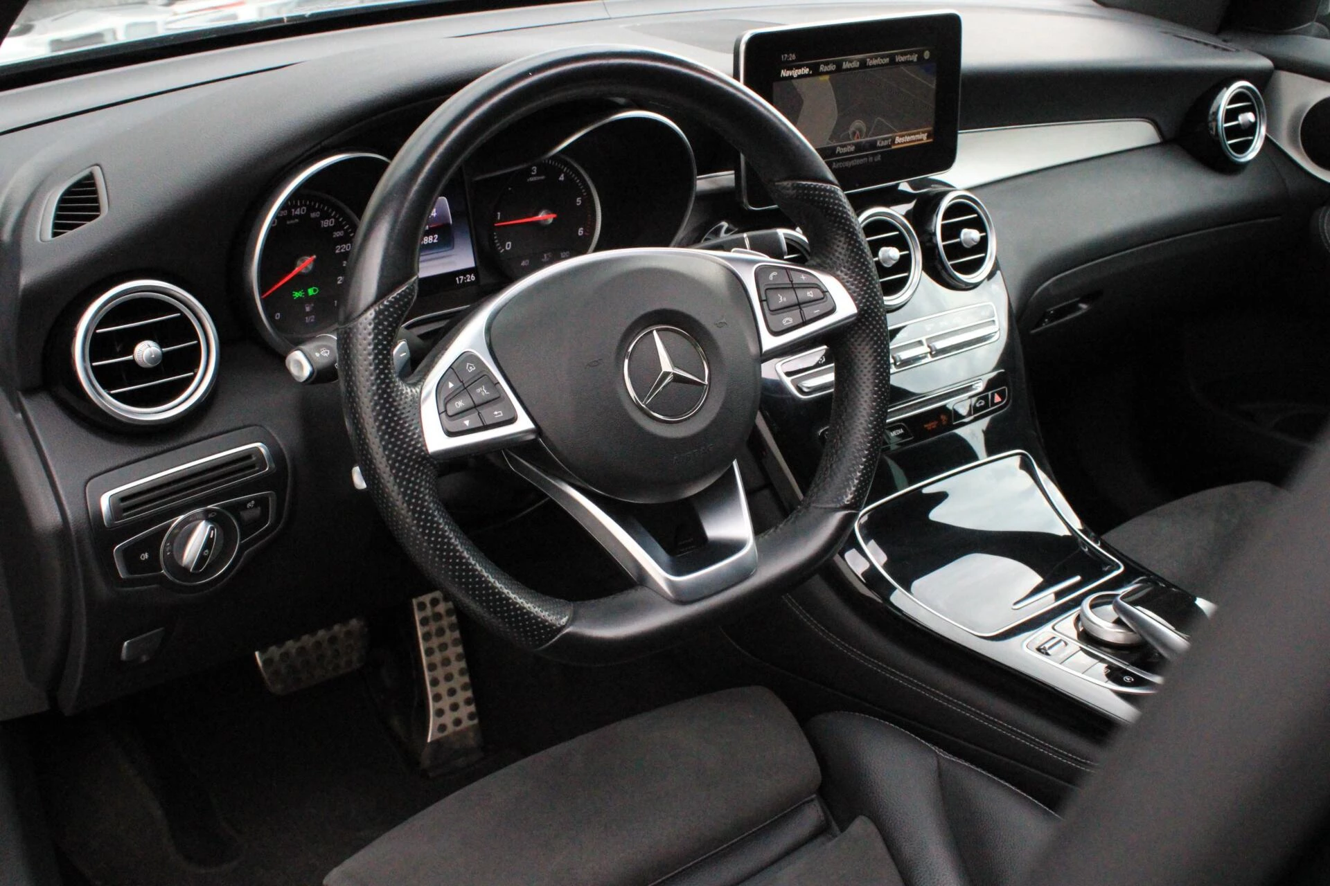 Hoofdafbeelding Mercedes-Benz GLC