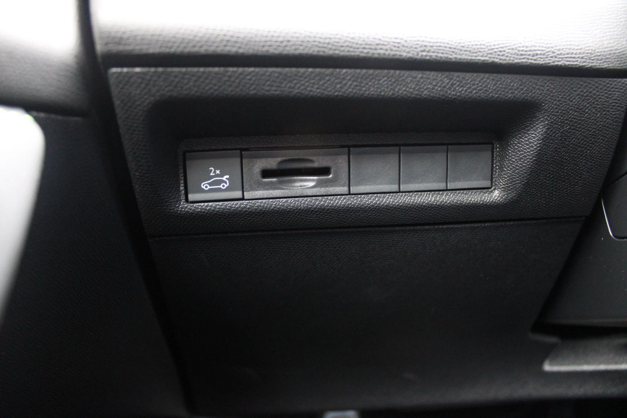 Hoofdafbeelding Peugeot 408