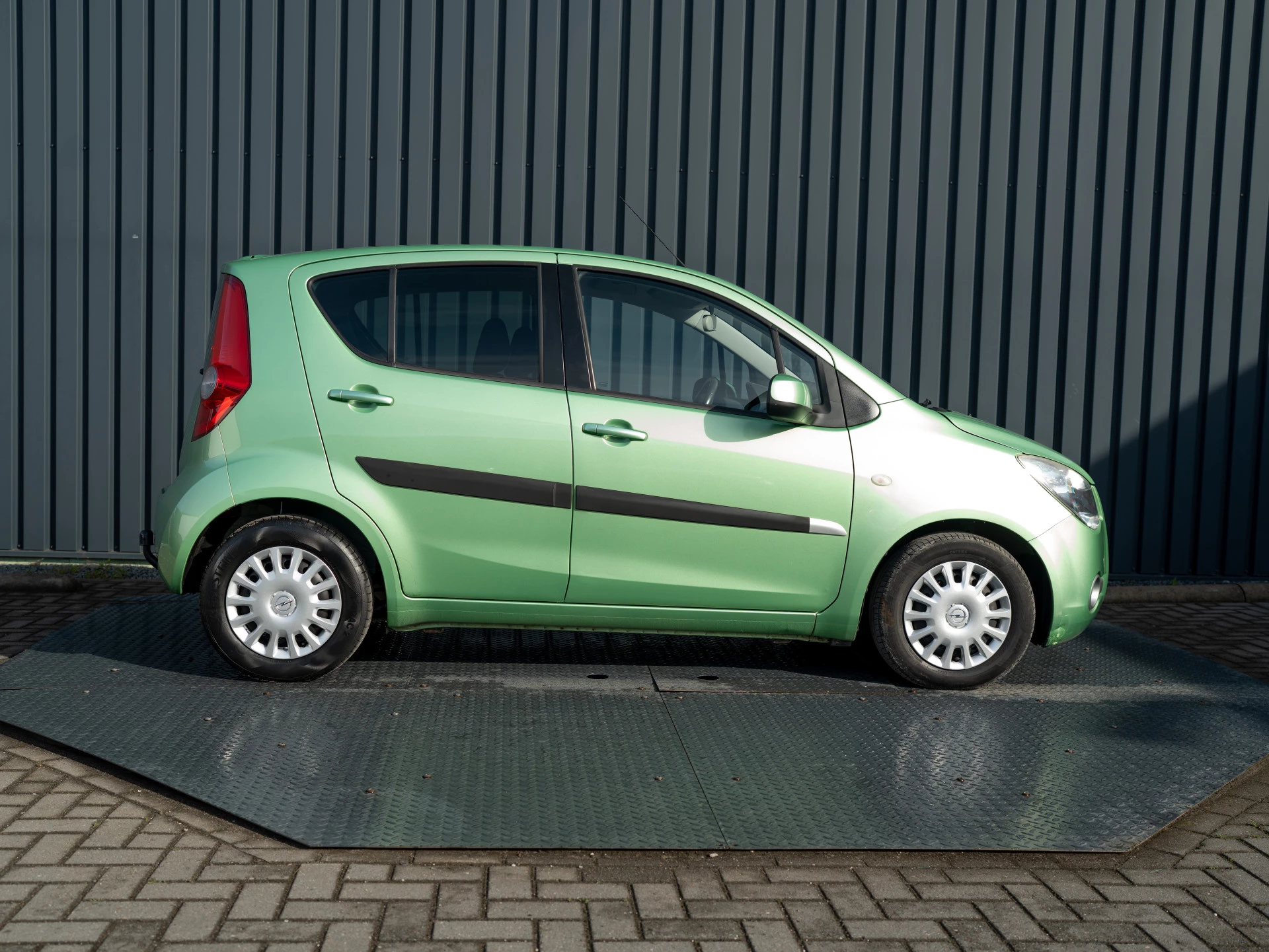 Hoofdafbeelding Opel Agila