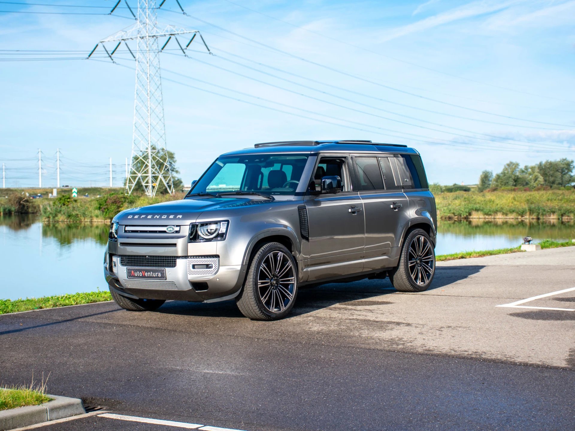 Hoofdafbeelding Land Rover Defender