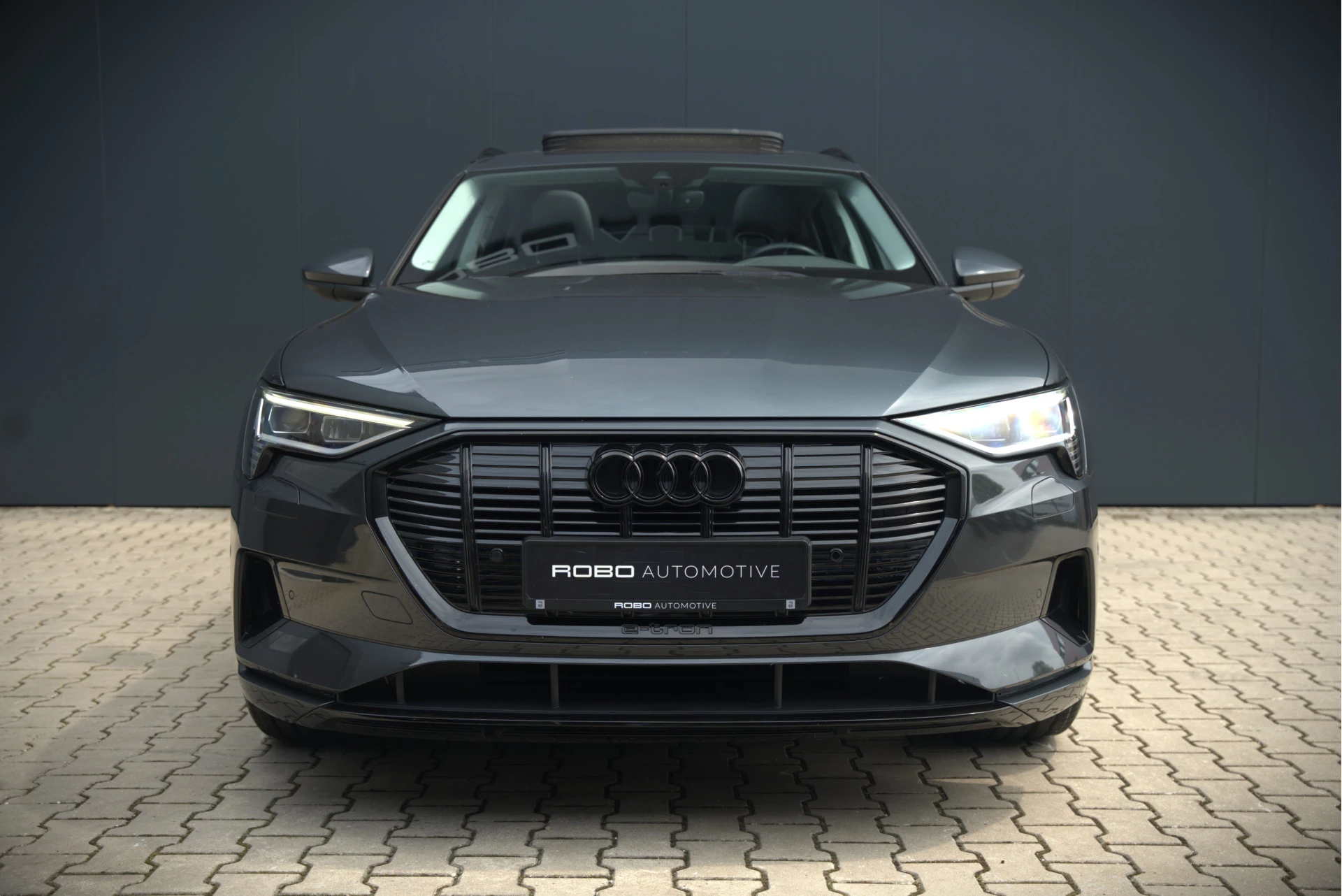 Hoofdafbeelding Audi e-tron
