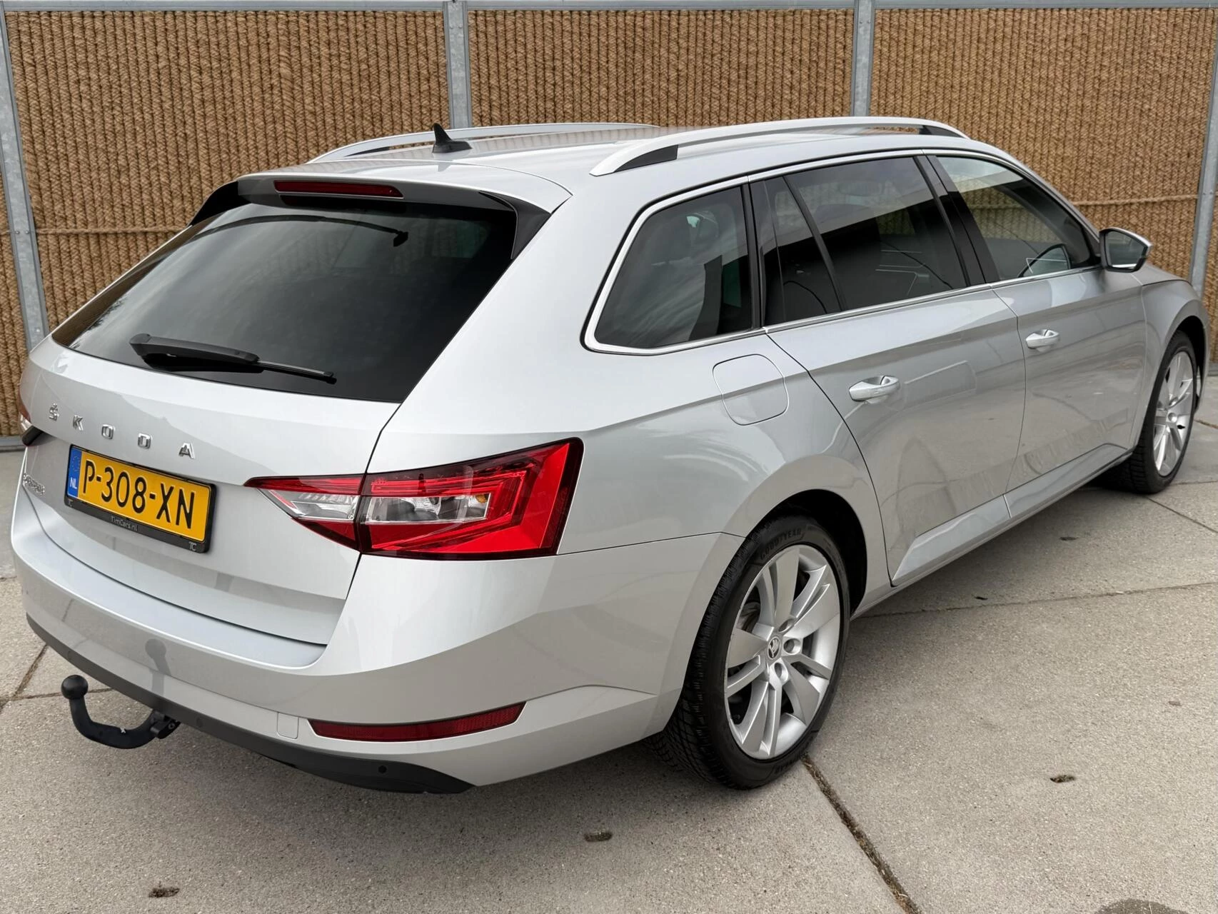 Hoofdafbeelding Škoda Superb
