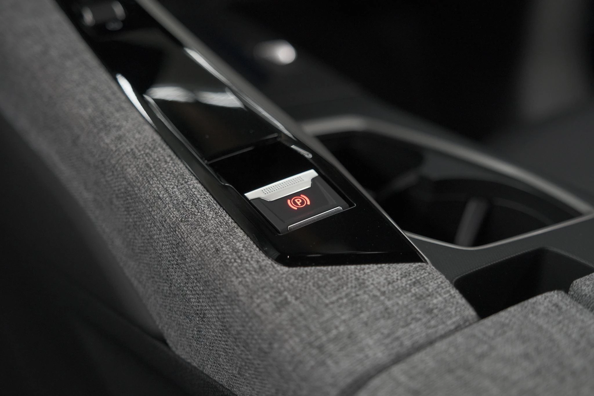 Hoofdafbeelding Peugeot e-3008