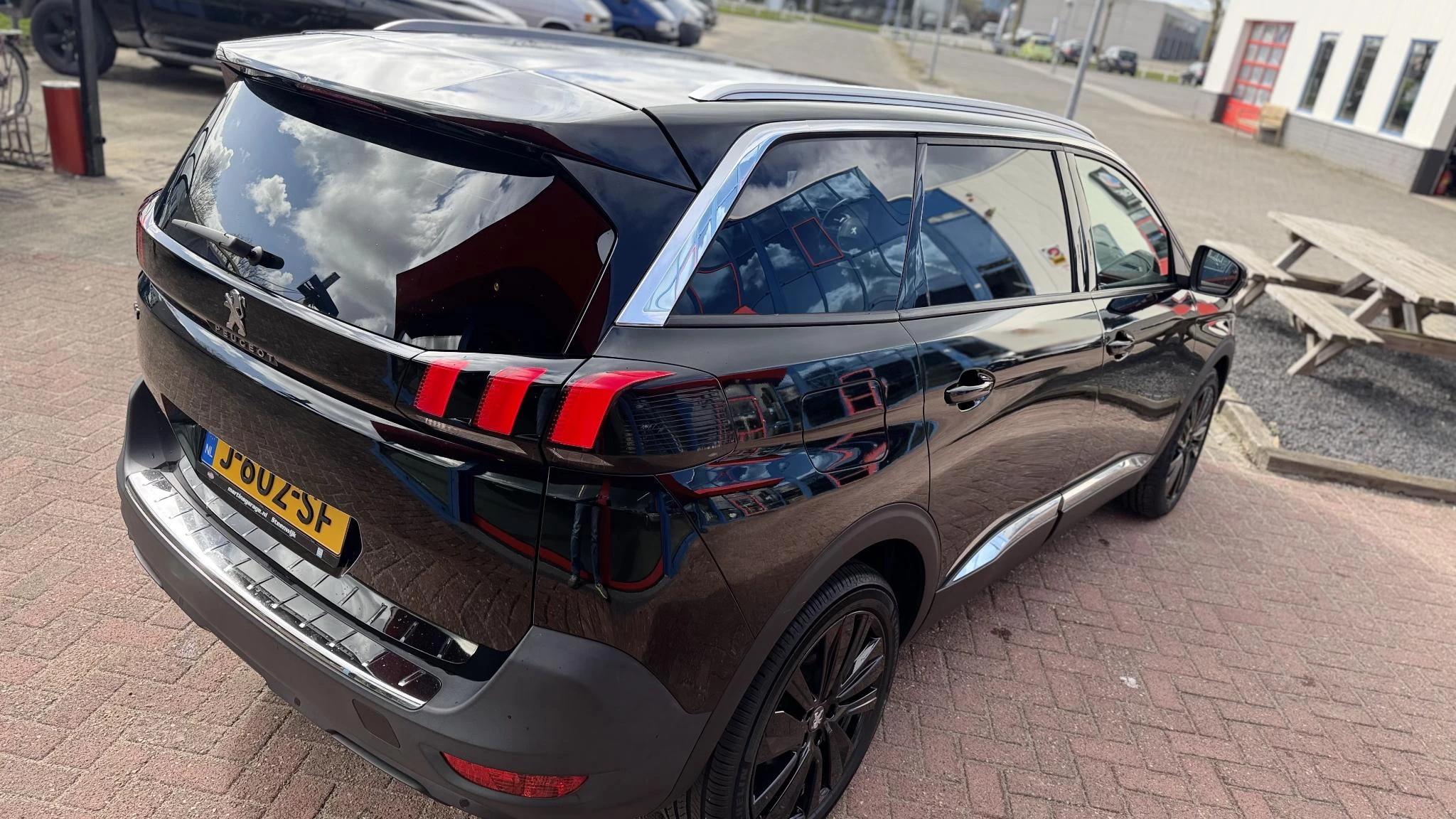 Hoofdafbeelding Peugeot 5008