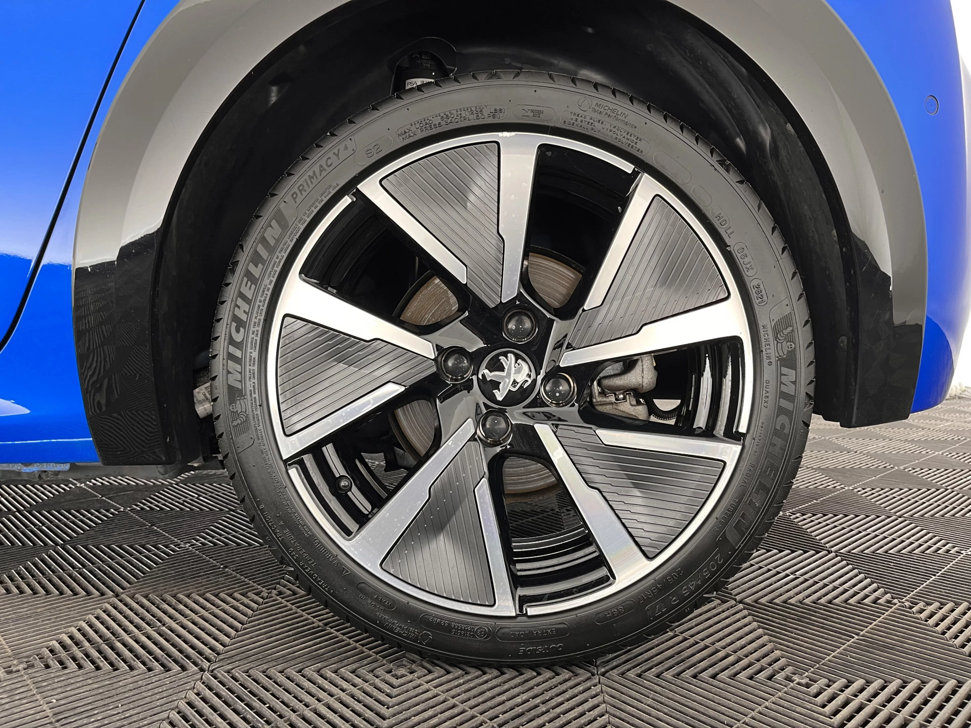 Hoofdafbeelding Peugeot e-208