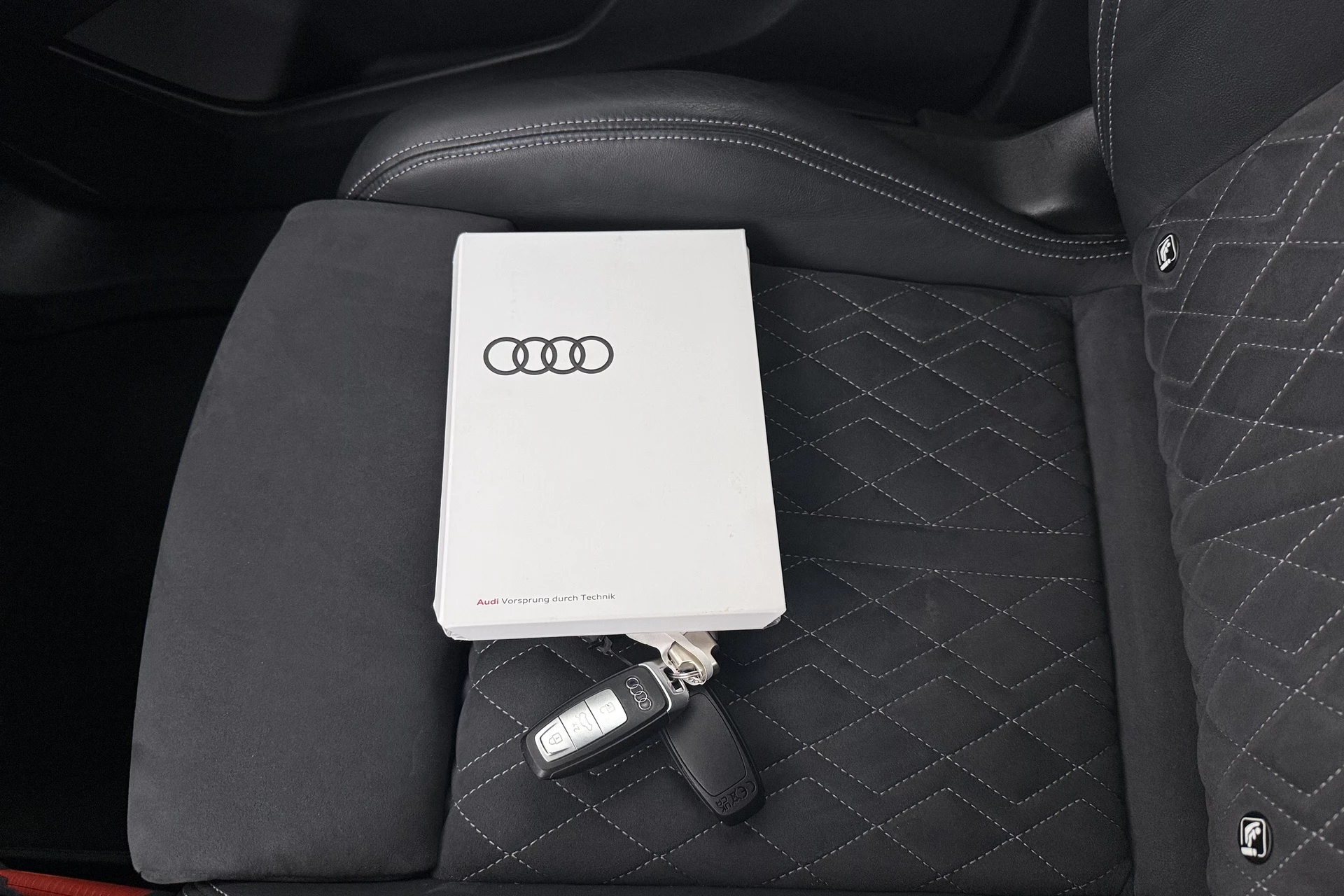 Hoofdafbeelding Audi Q4 e-tron