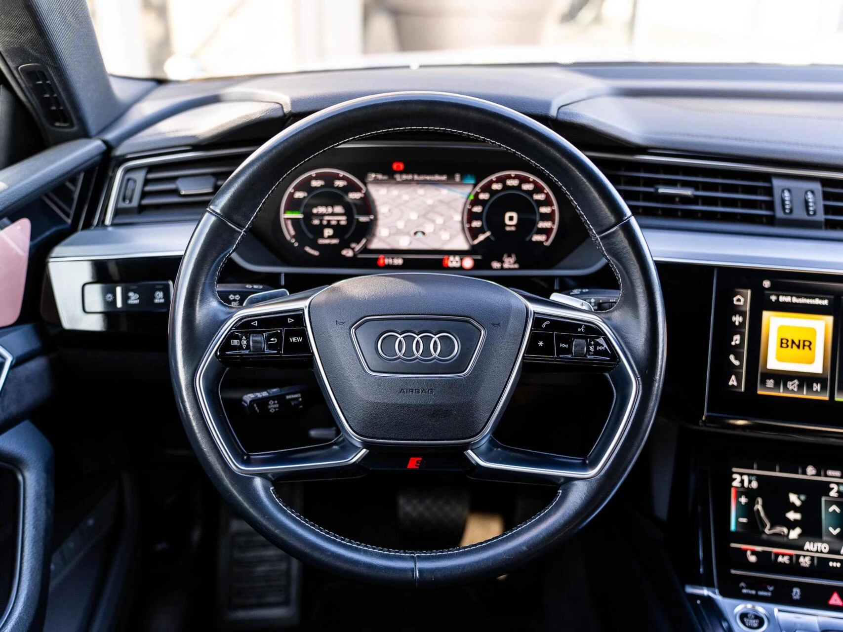 Hoofdafbeelding Audi e-tron