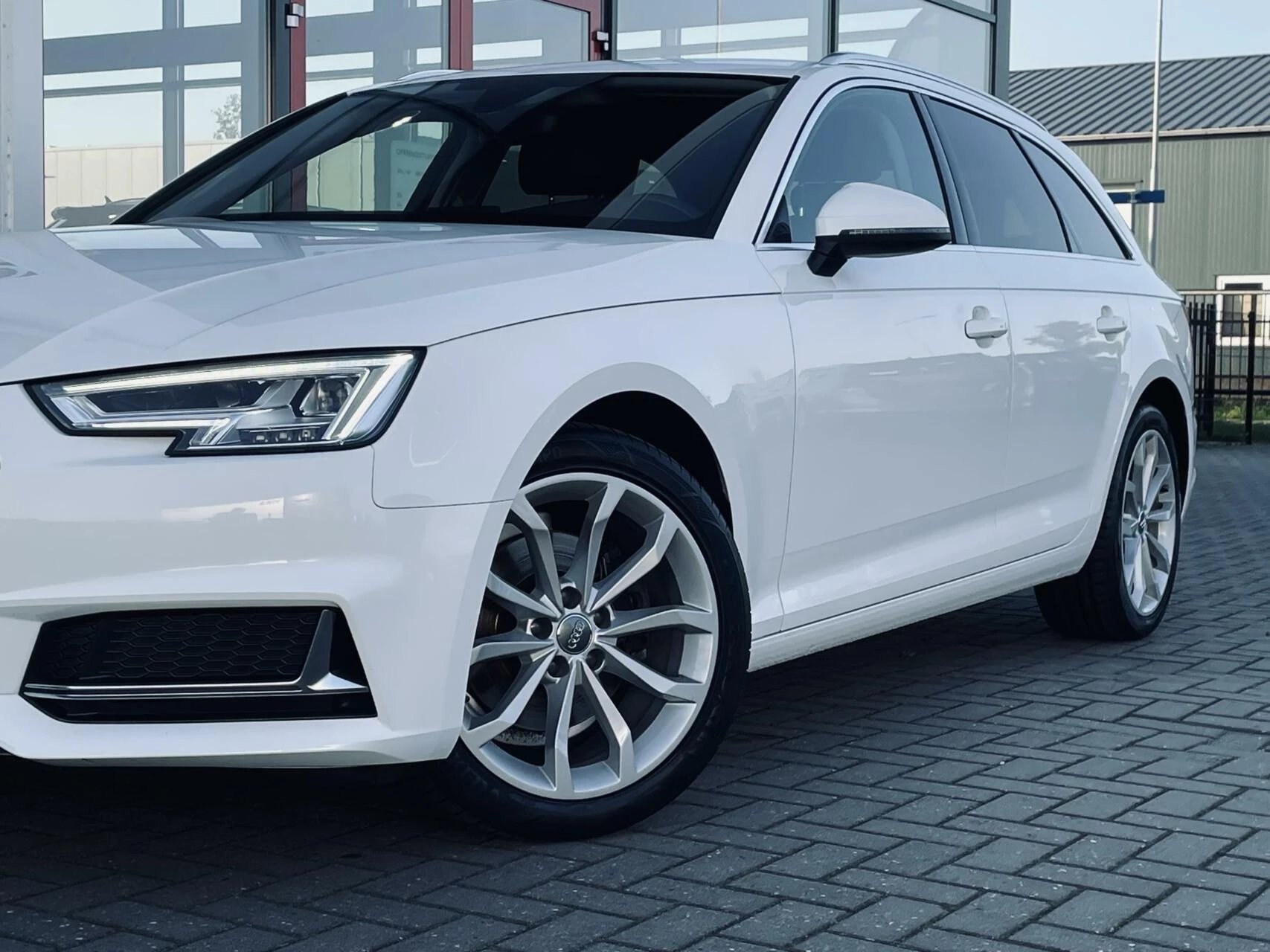 Hoofdafbeelding Audi A4