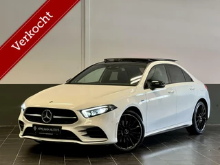 Hoofdafbeelding Mercedes-Benz A-Klasse Mercedes A-klasse 250 e Plug-In AMG | Camera | HUD | Burmester | Pano | Sfeer |