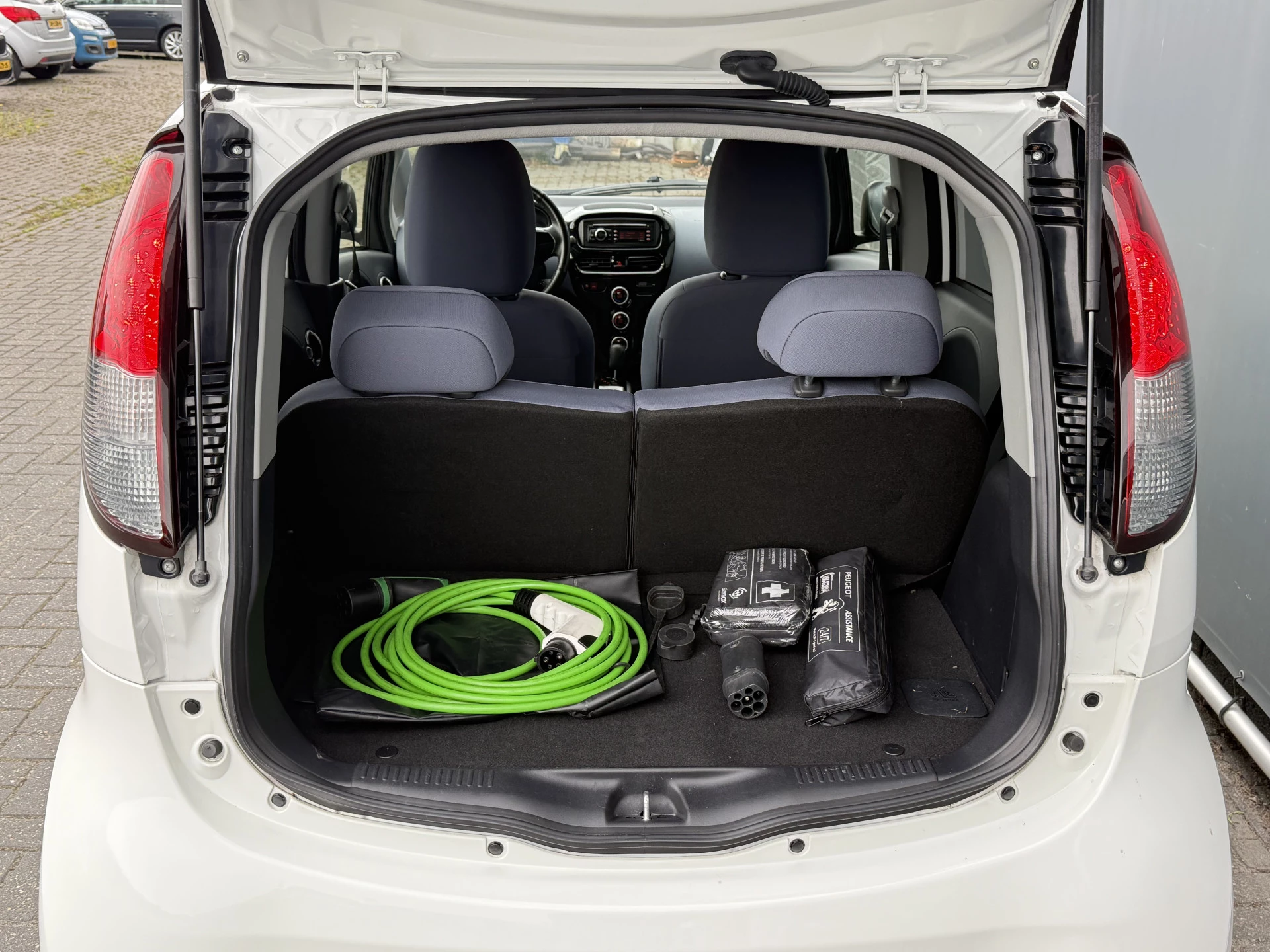 Hoofdafbeelding Peugeot iOn