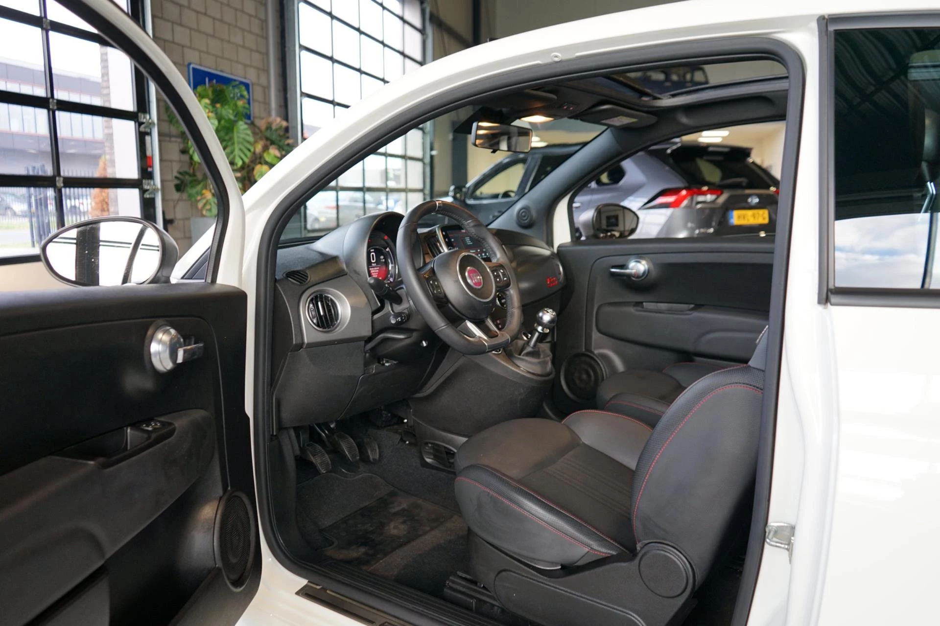 Hoofdafbeelding Fiat 500C