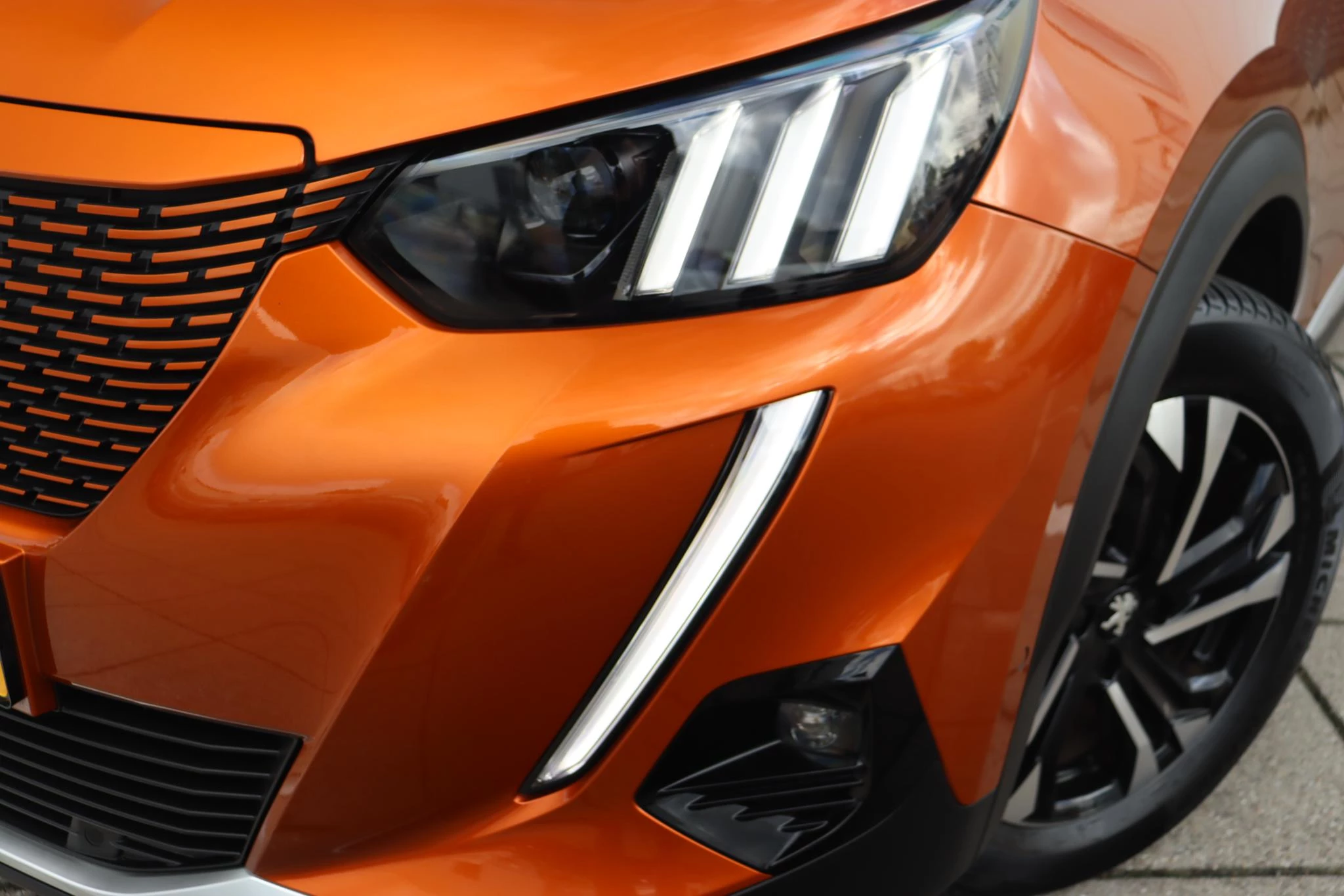 Hoofdafbeelding Peugeot e-2008