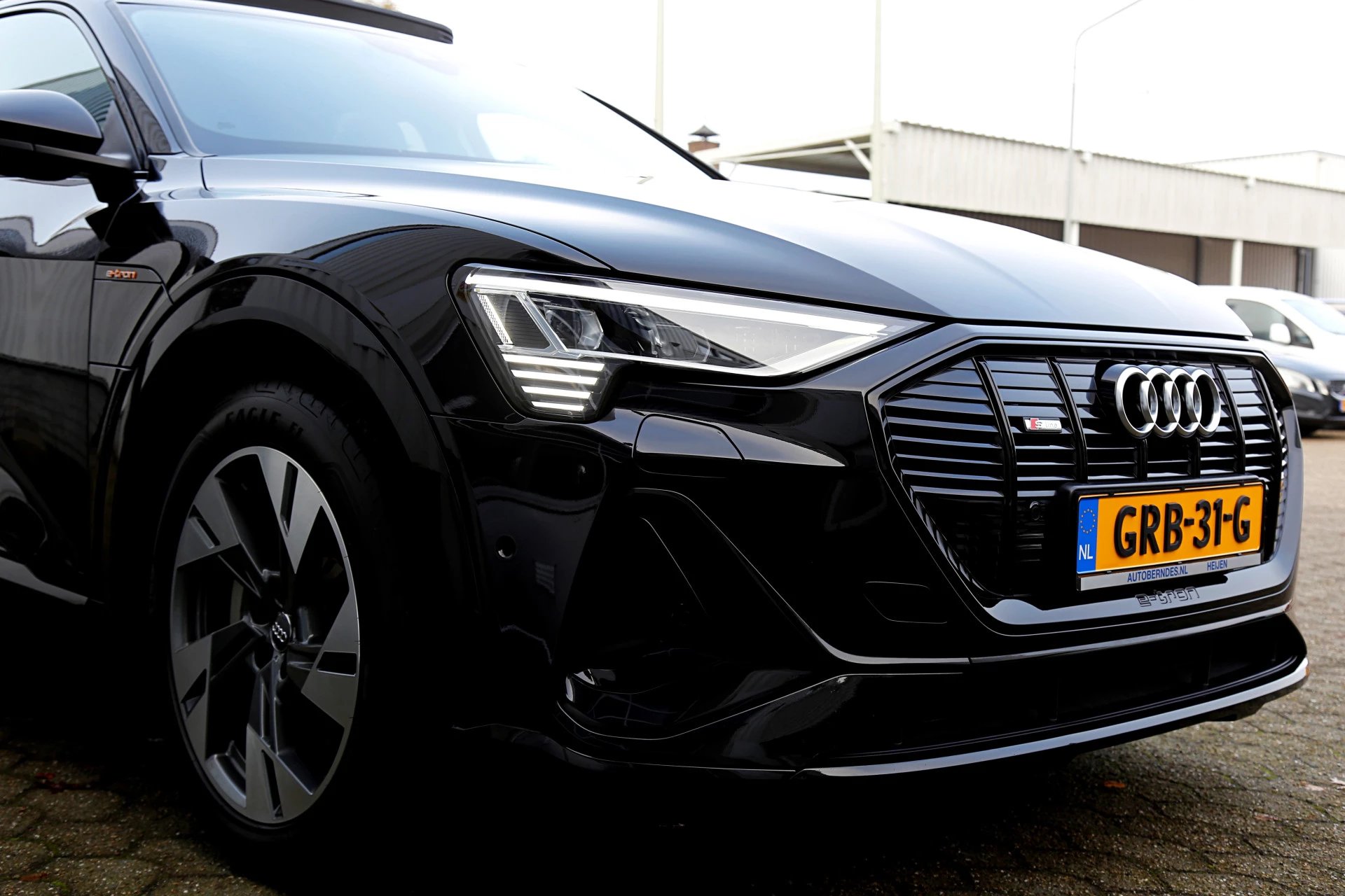 Hoofdafbeelding Audi e-tron