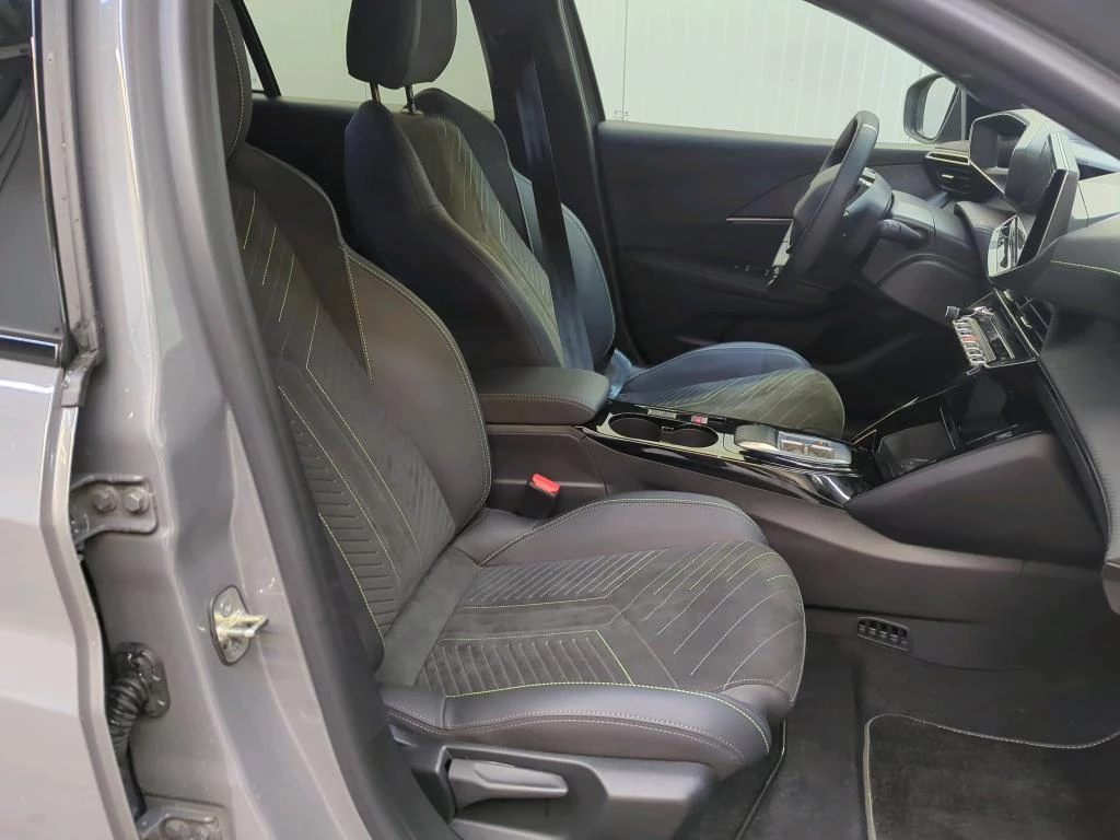 Hoofdafbeelding Peugeot e-208