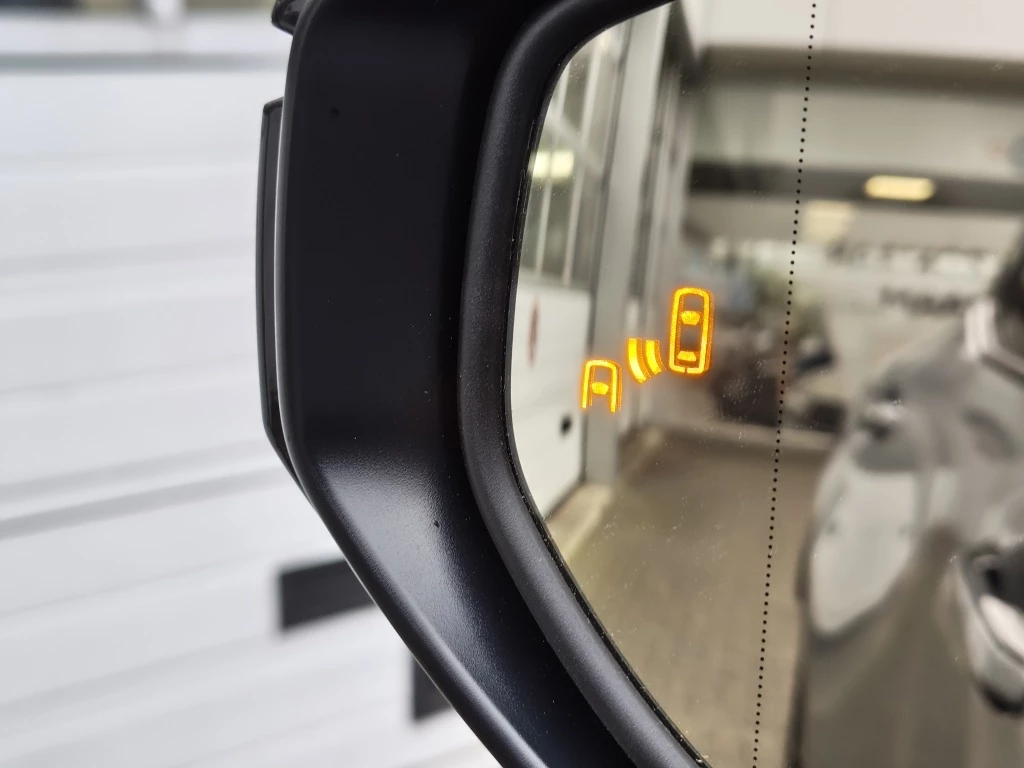 Hoofdafbeelding Lexus LBX