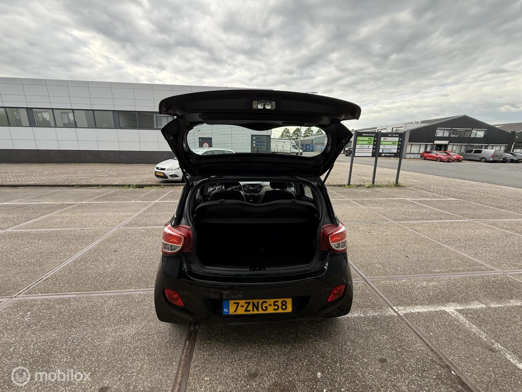 Hoofdafbeelding Hyundai i10