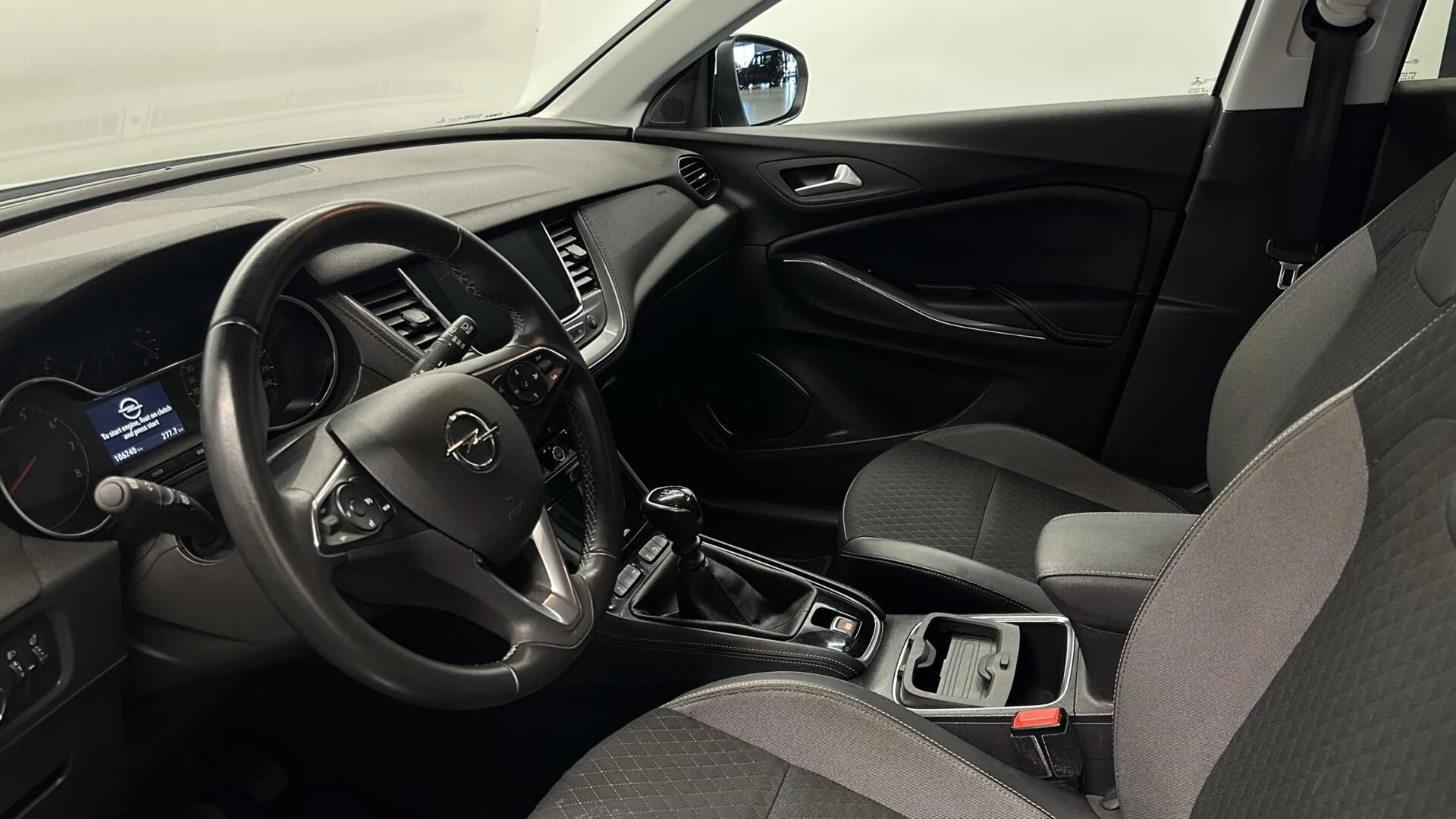 Hoofdafbeelding Opel Grandland X