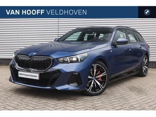 BMW 5 Serie Touring 550e xDrive M Sport Automaat / Trekhaak / Adaptieve LED / Adaptief onderstel professional / Stoelventilatie / Parking Assistant Plus / Comfort Access