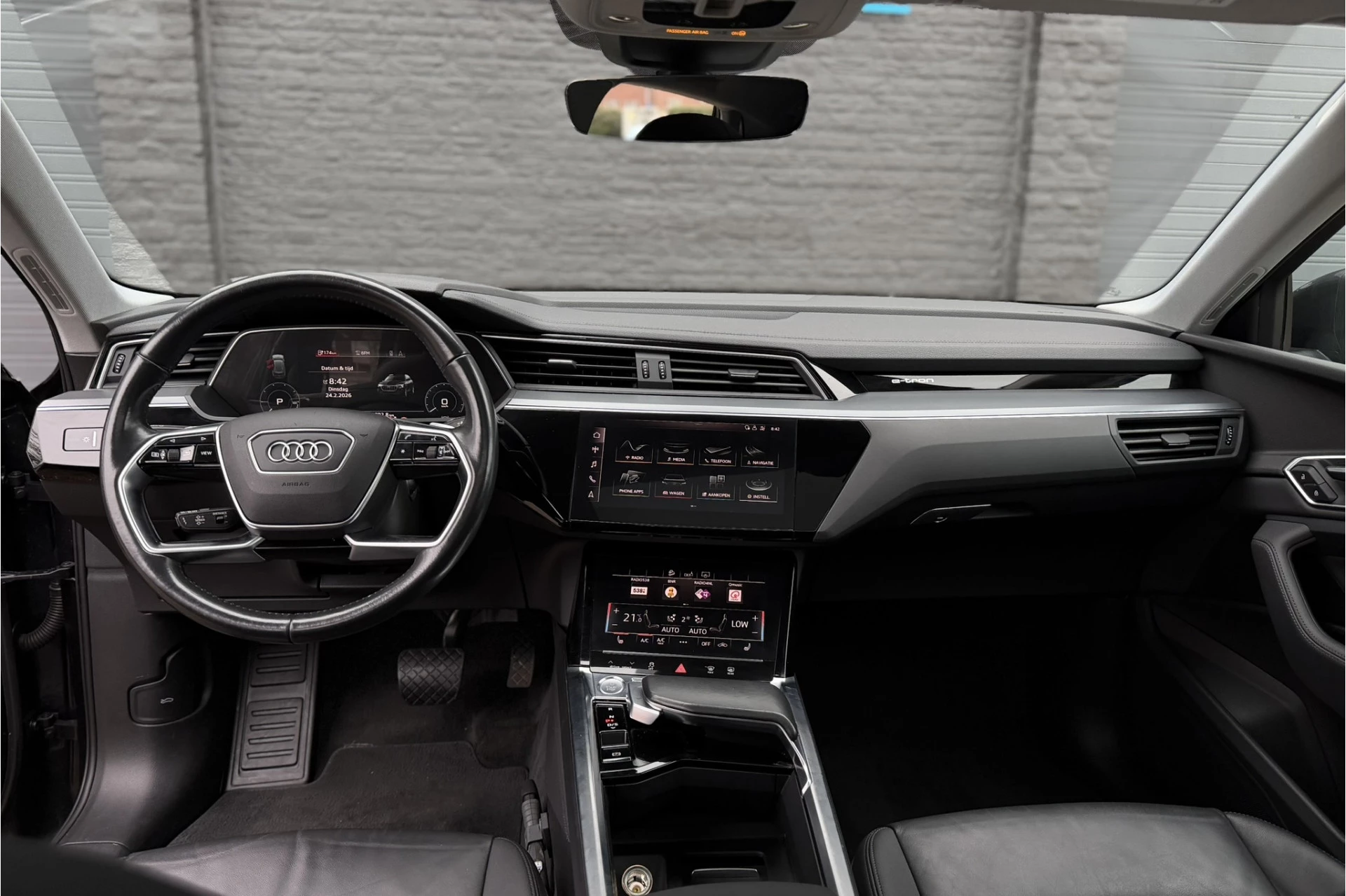 Hoofdafbeelding Audi e-tron