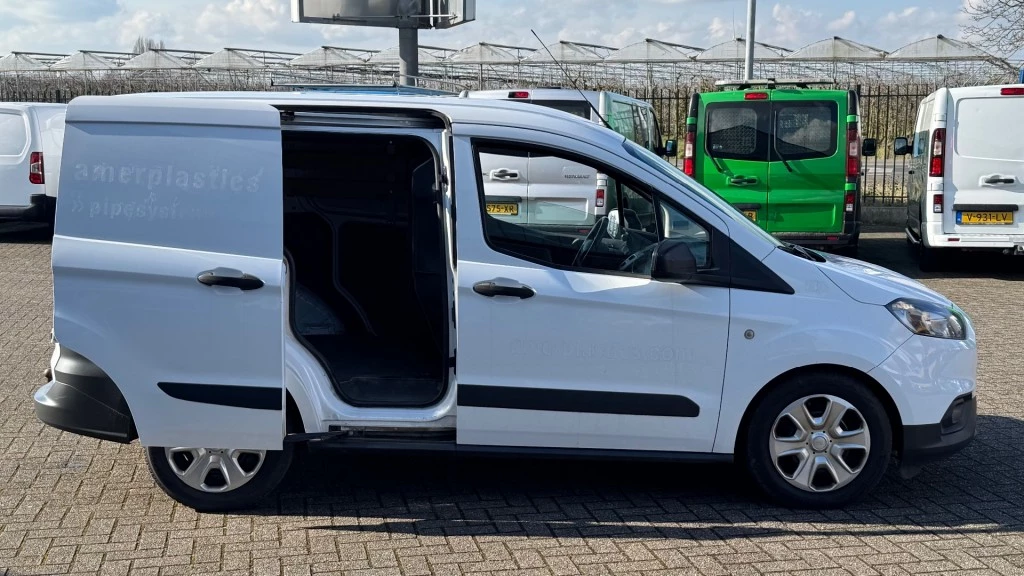 Hoofdafbeelding Ford Transit Courier