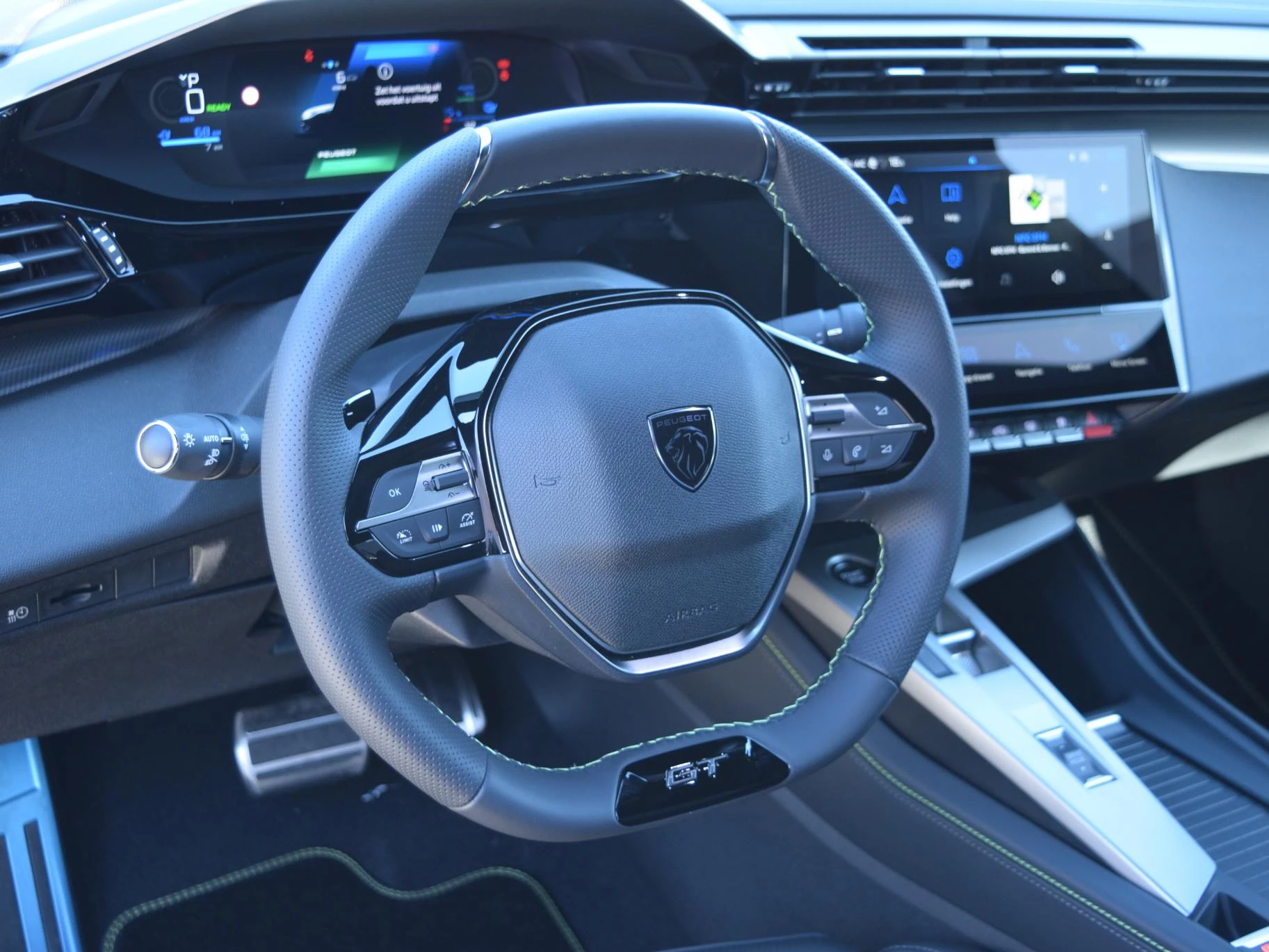 Hoofdafbeelding Peugeot 408