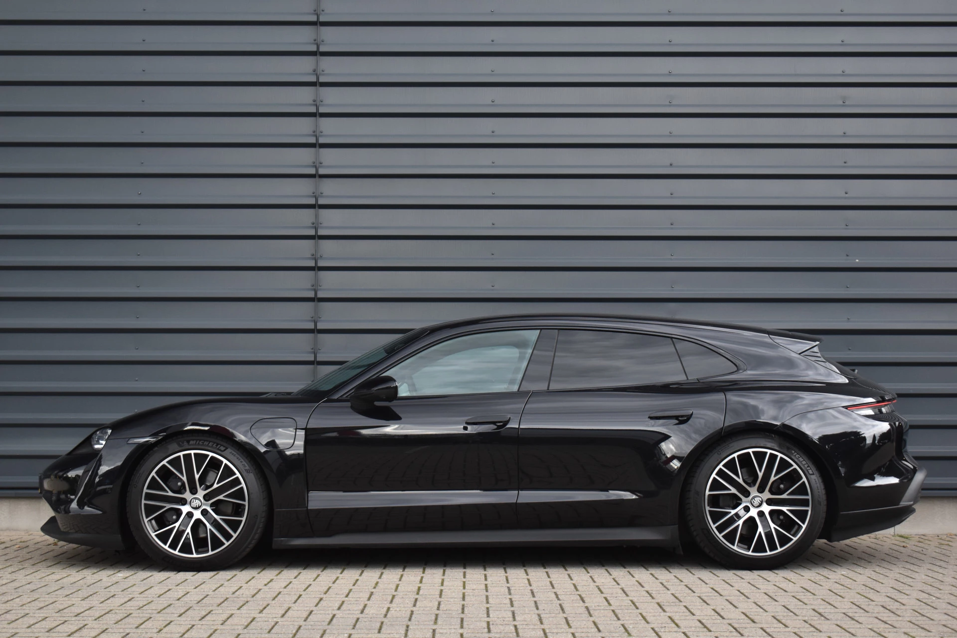 Hoofdafbeelding Porsche Taycan