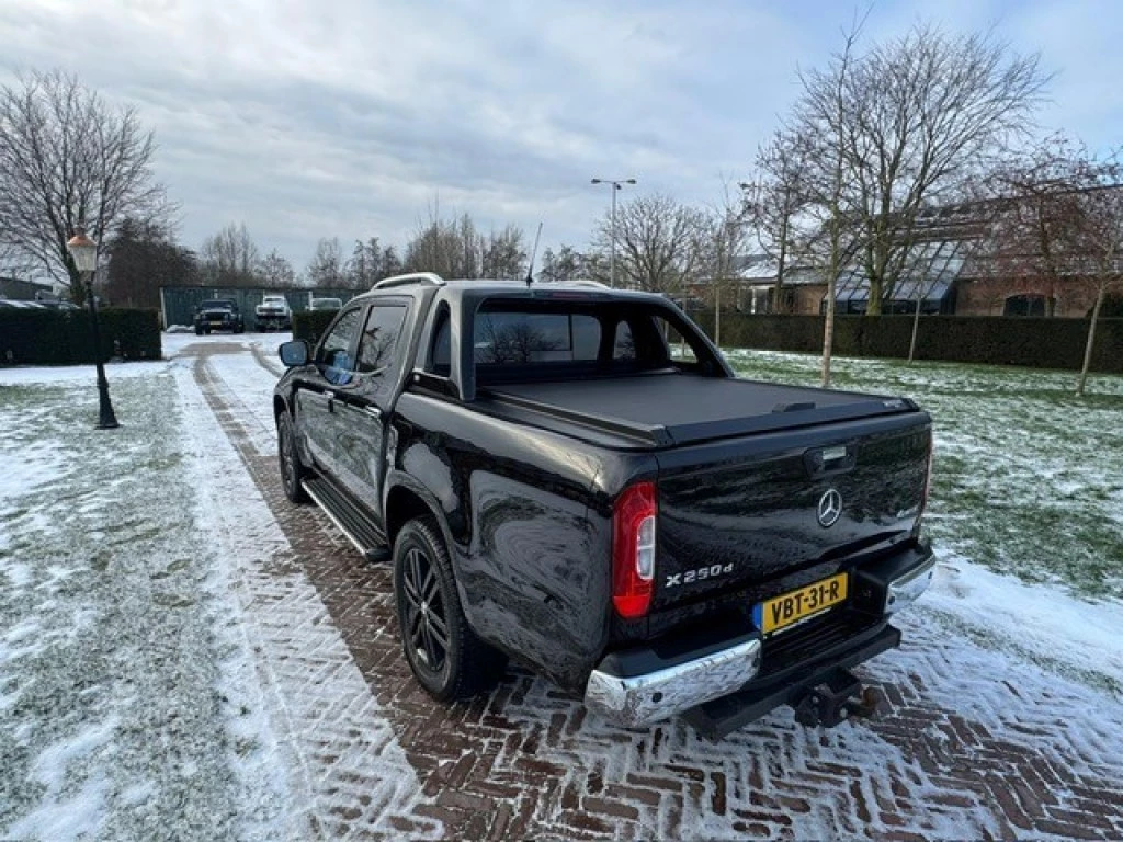 Hoofdafbeelding Mercedes-Benz X-Klasse