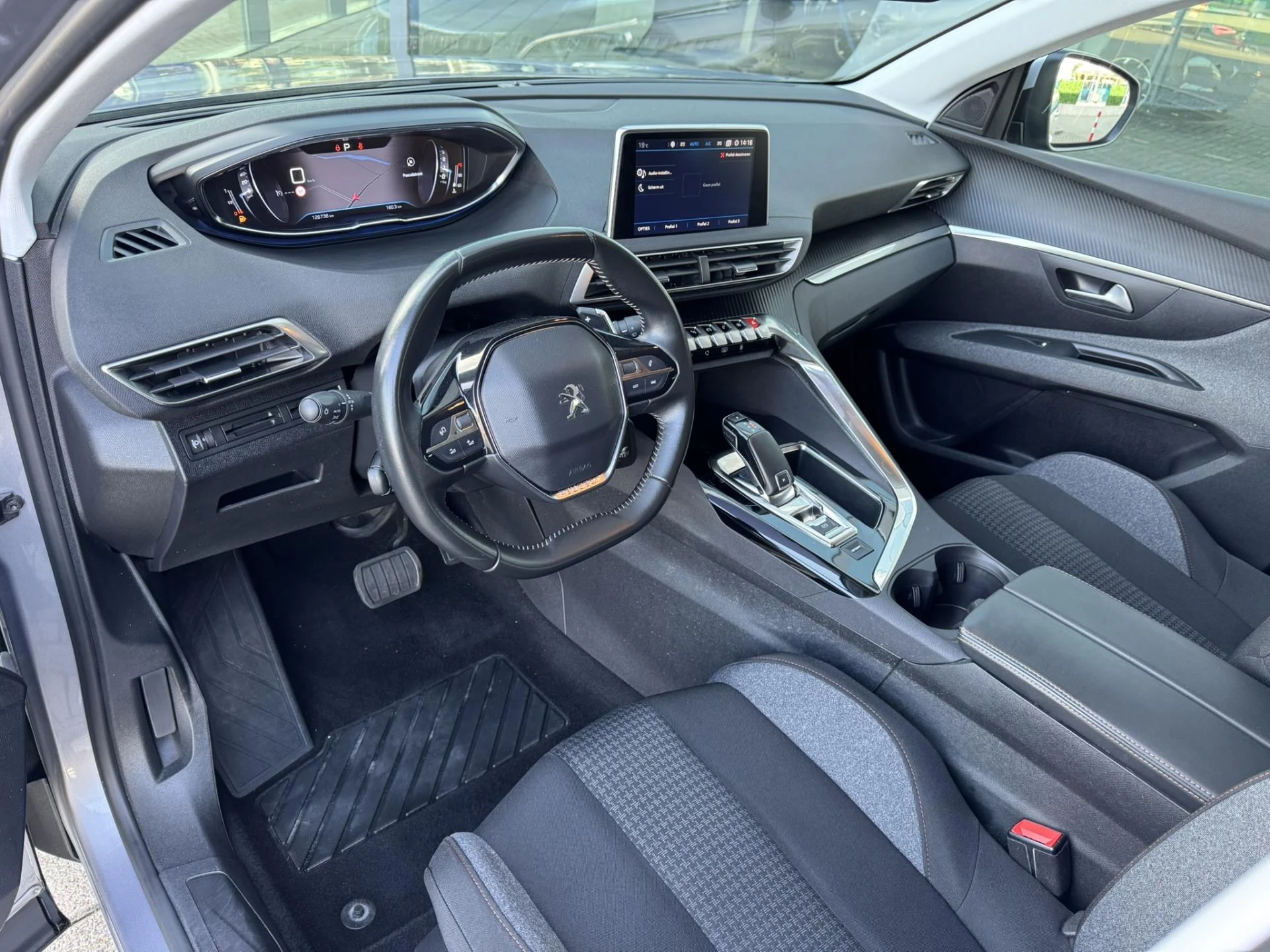 Hoofdafbeelding Peugeot 5008