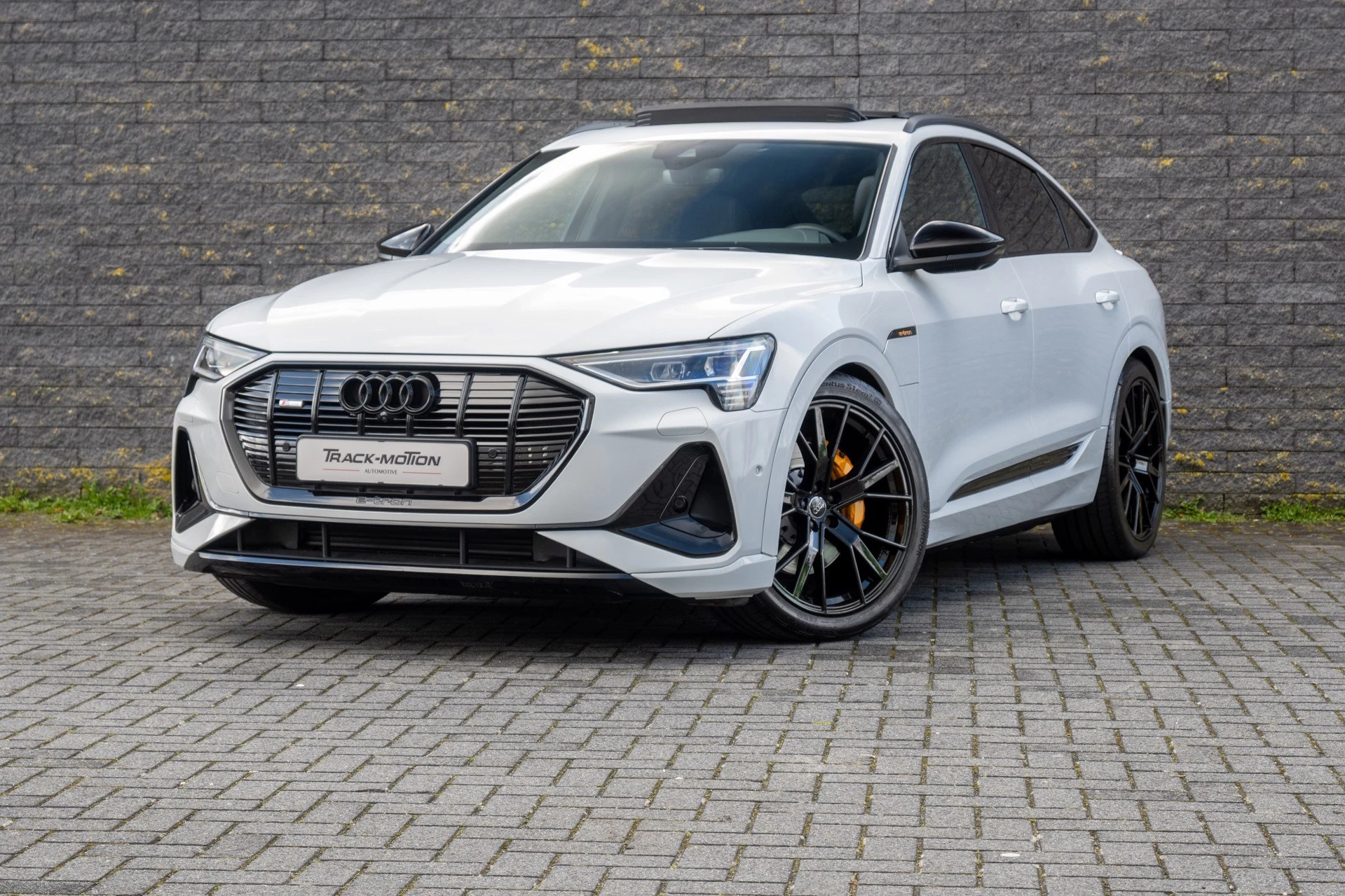 Hoofdafbeelding Audi e-tron